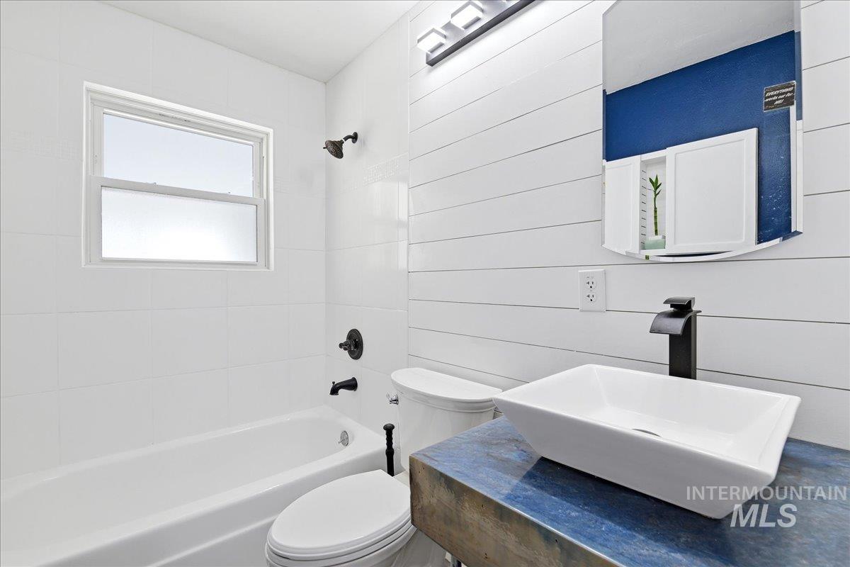 8134 S Five Mile Rd, Boise, Idaho 83709, 3 Bedrooms, 1 Bathroom, Residential For Sale, Price $399,900,MLS 98983791