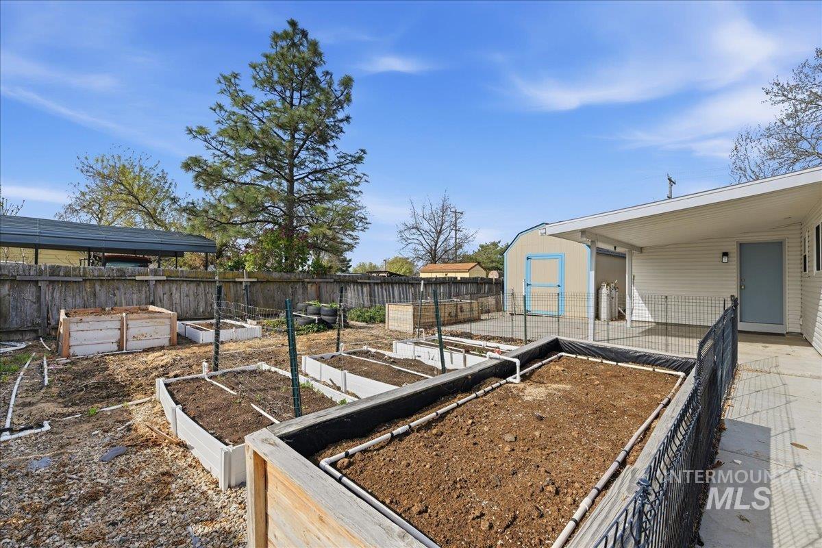 8134 S Five Mile Rd, Boise, Idaho 83709, 3 Bedrooms, 1 Bathroom, Residential For Sale, Price $399,900,MLS 98983791