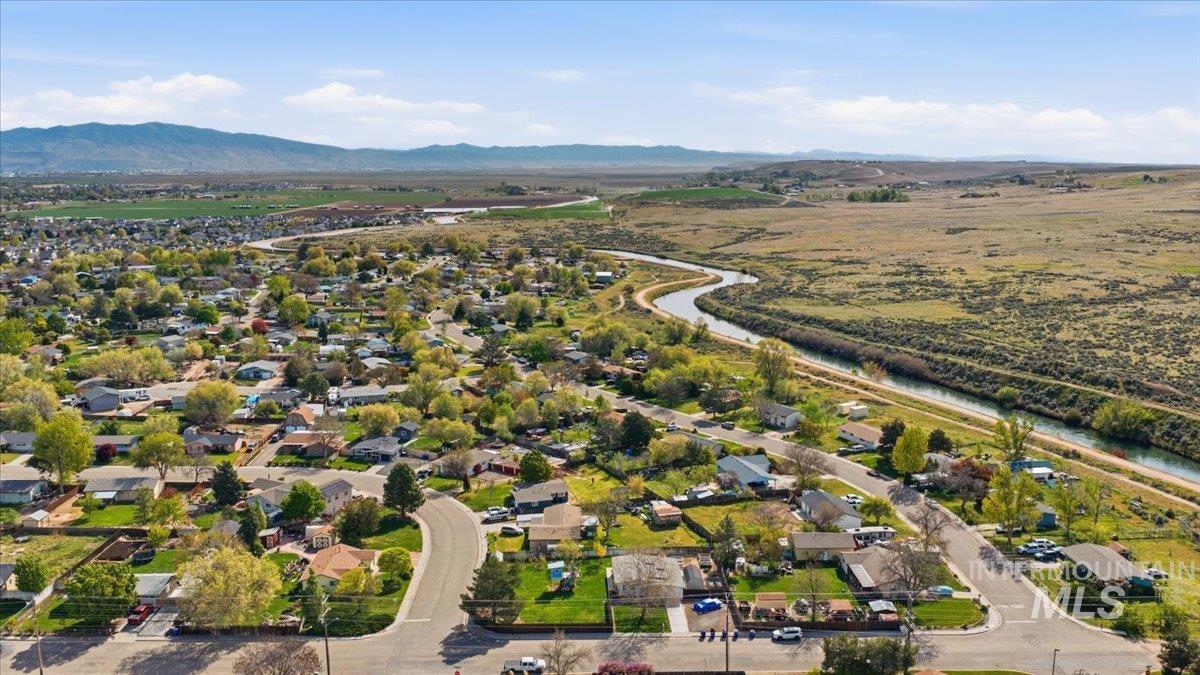 8134 S Five Mile Rd, Boise, Idaho 83709, 3 Bedrooms, 1 Bathroom, Residential For Sale, Price $399,900,MLS 98983791