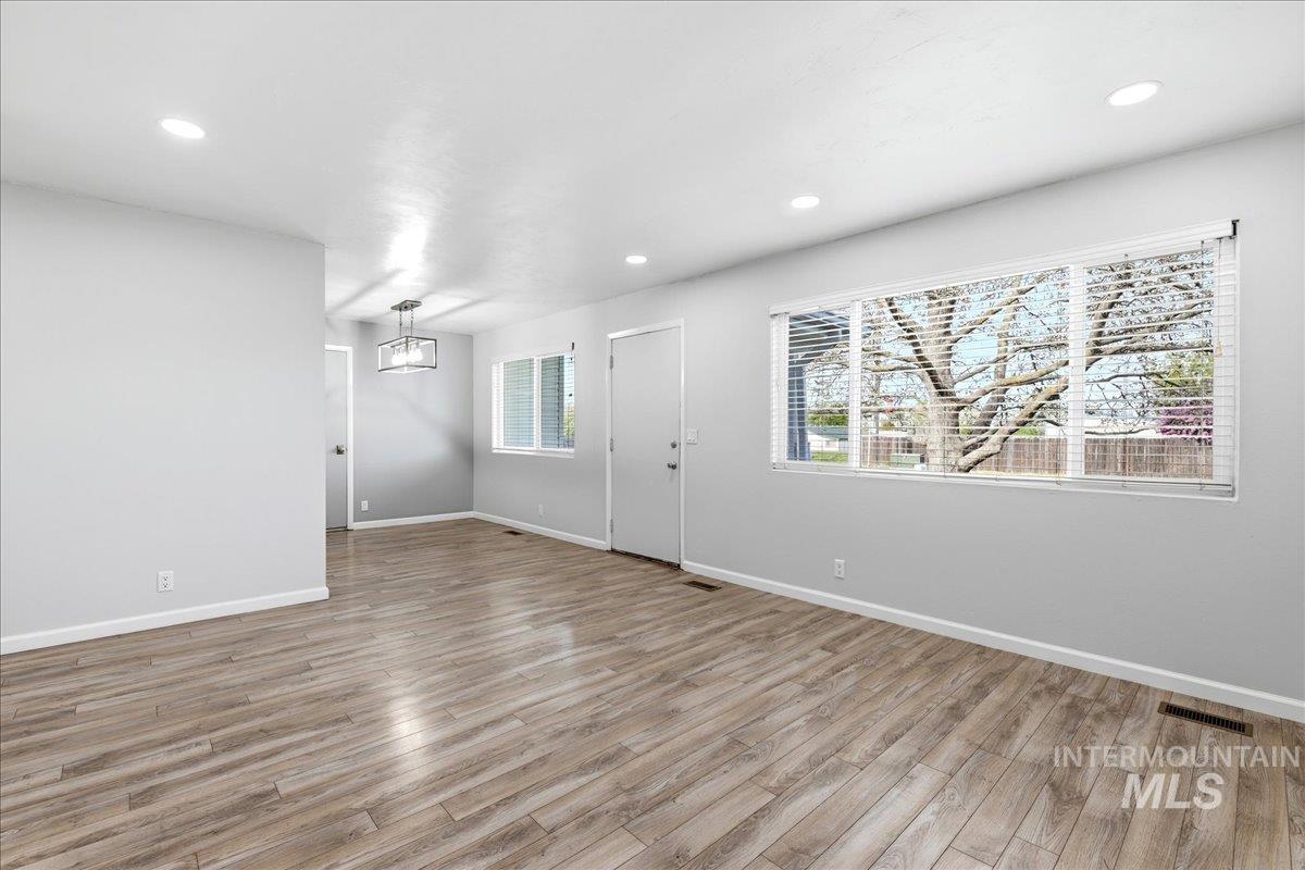 8134 S Five Mile Rd, Boise, Idaho 83709, 3 Bedrooms, 1 Bathroom, Residential For Sale, Price $399,900,MLS 98983791