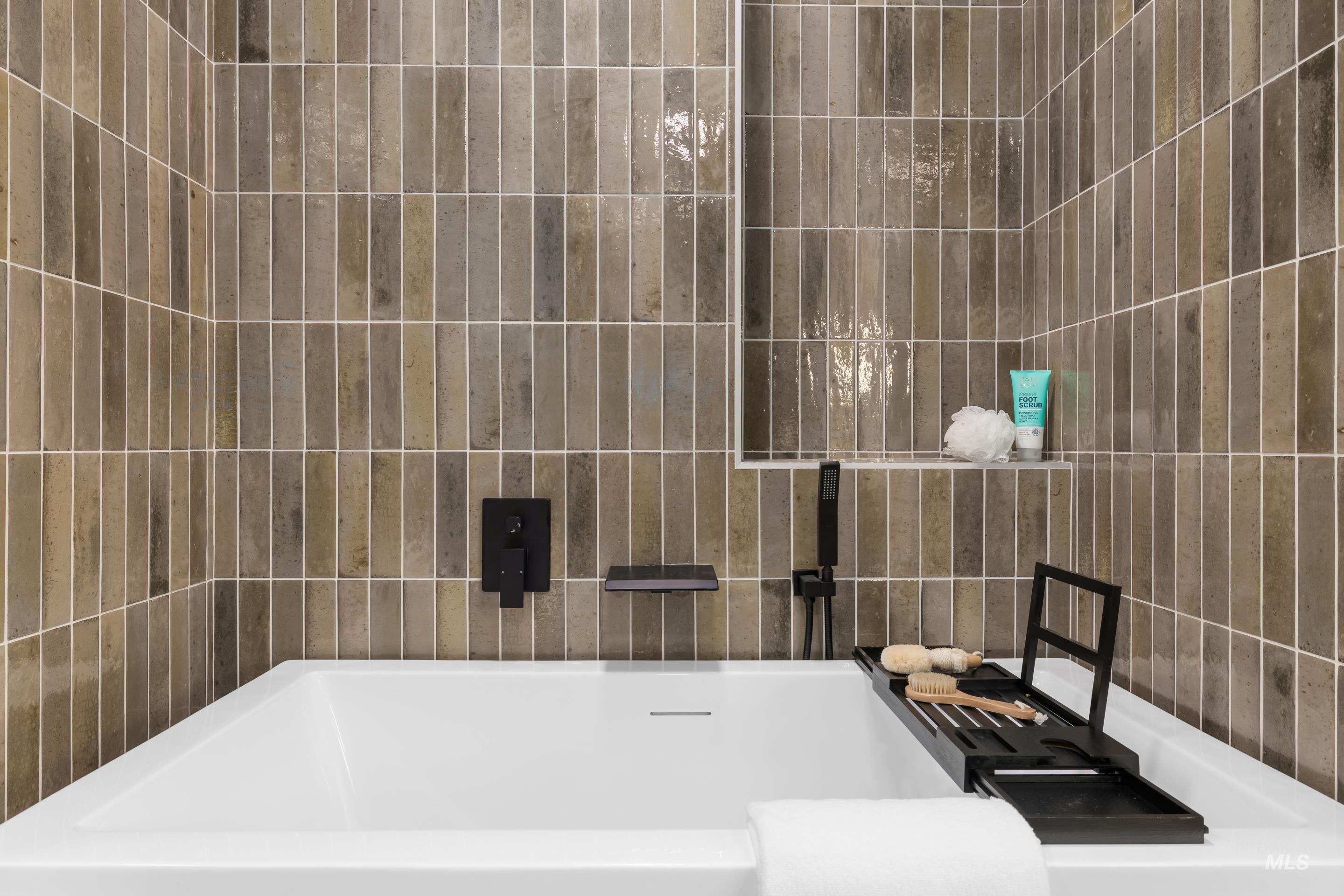 55 E State St, Eagle, Idaho 83616, 3 Bedrooms, 4 Bathrooms, Residential For Sale, Price $2,258,000, 98983792