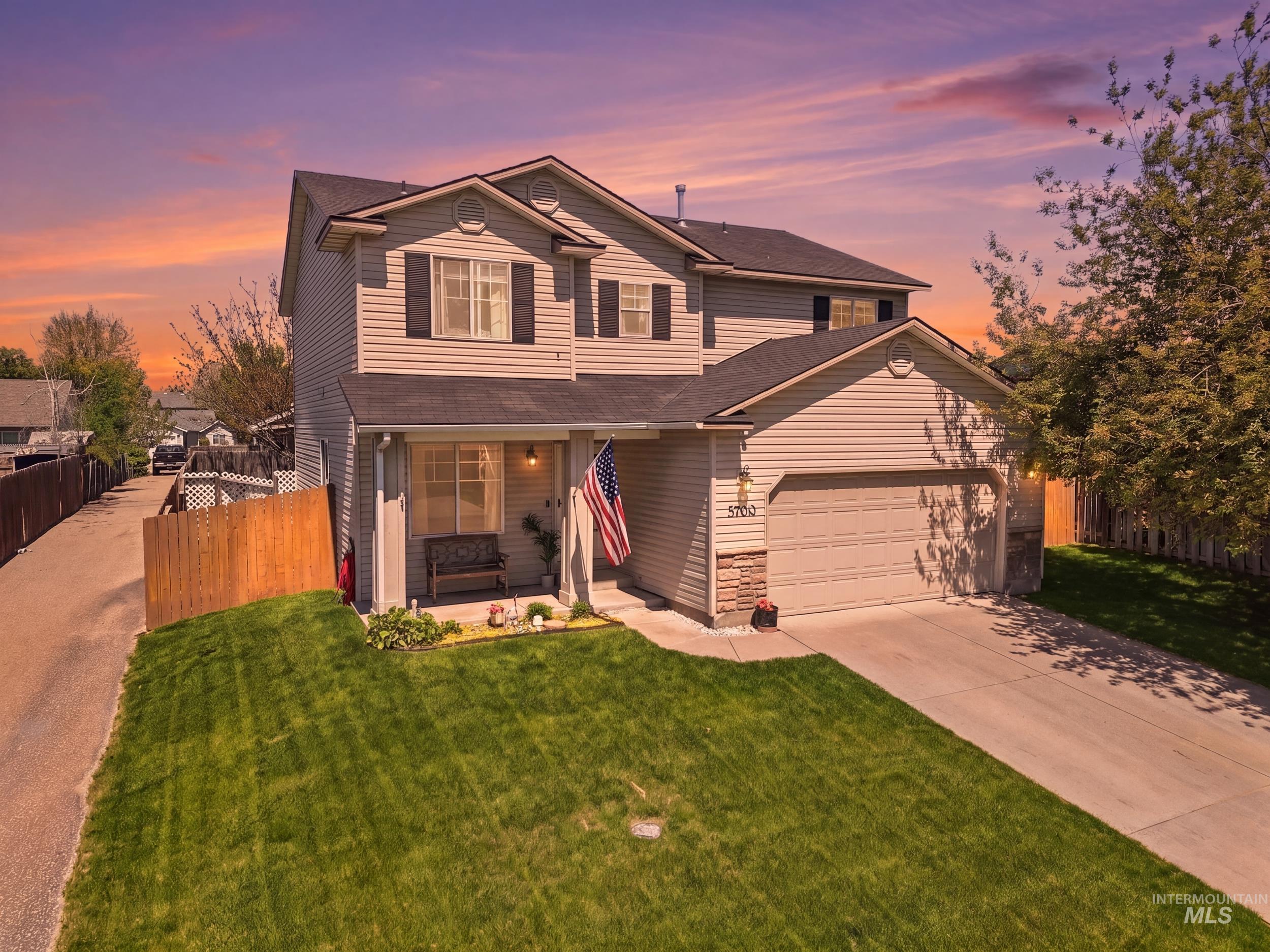 3700 E Sandyford Ave, Nampa, Idaho 83686, 4 Bedrooms, 2.5 Bathrooms, Residential For Sale, Price $407,500,MLS 98983793