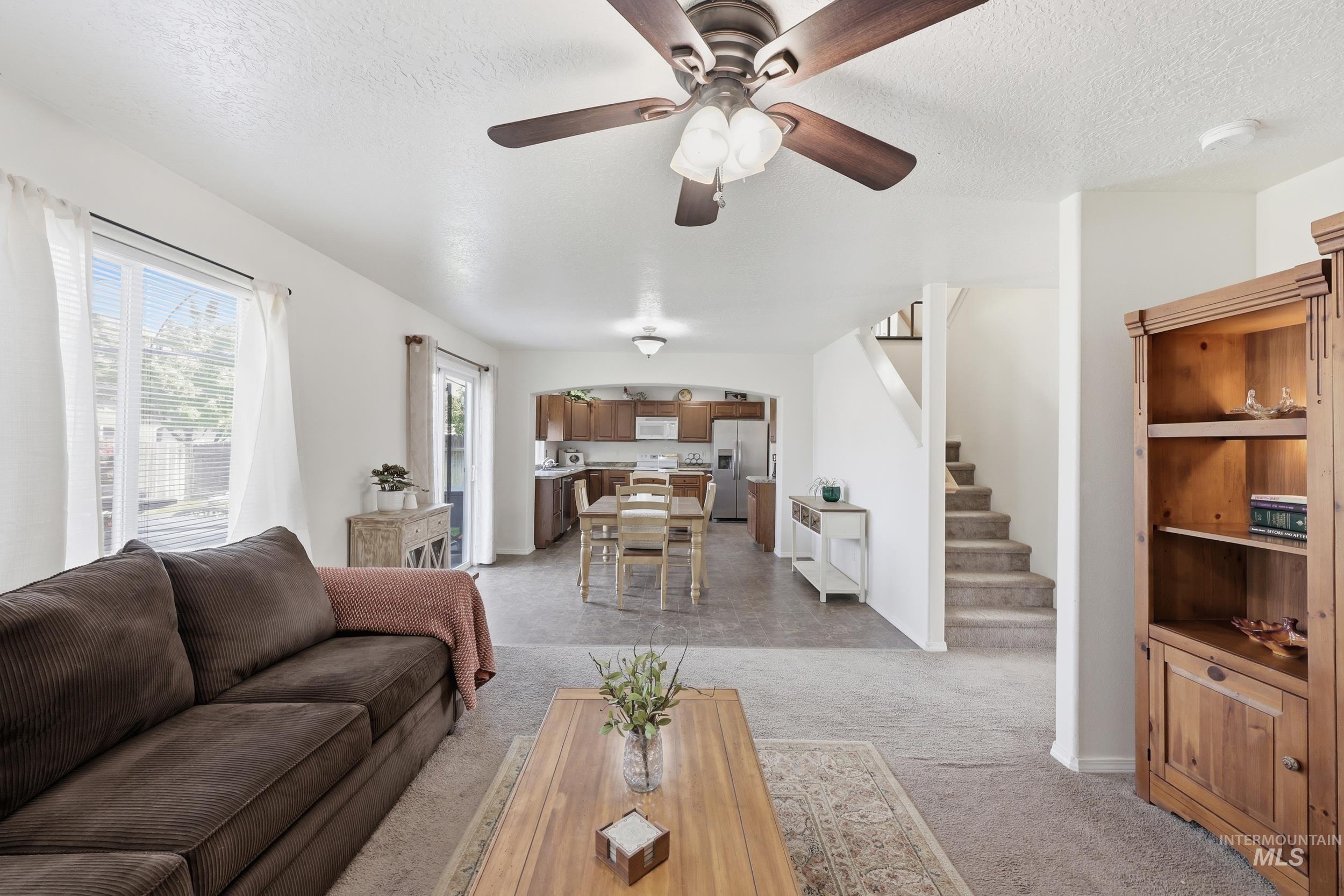 3700 E Sandyford Ave, Nampa, Idaho 83686, 4 Bedrooms, 2.5 Bathrooms, Residential For Sale, Price $407,500,MLS 98983793
