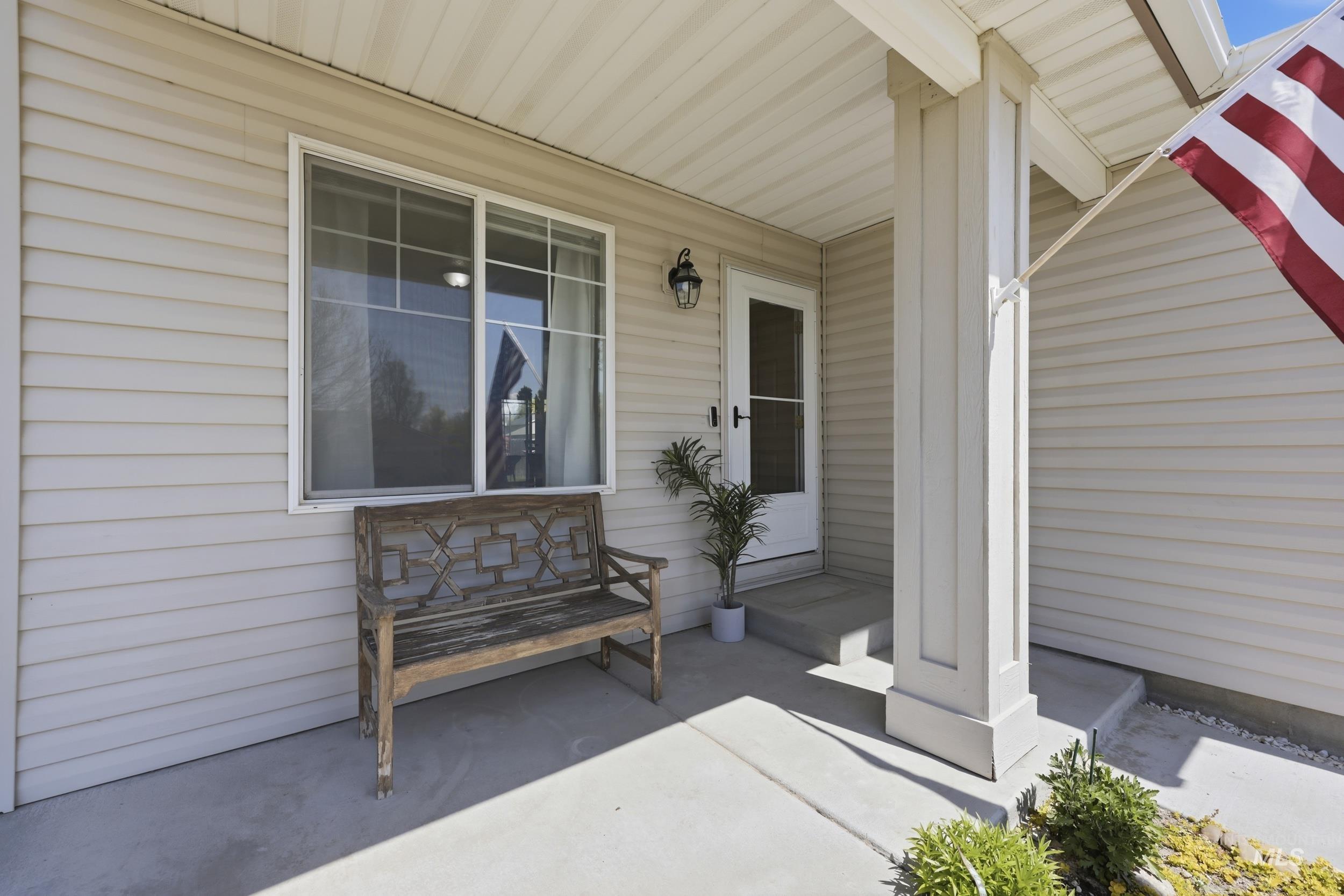3700 E Sandyford Ave, Nampa, Idaho 83686, 4 Bedrooms, 2.5 Bathrooms, Residential For Sale, Price $407,500,MLS 98983793