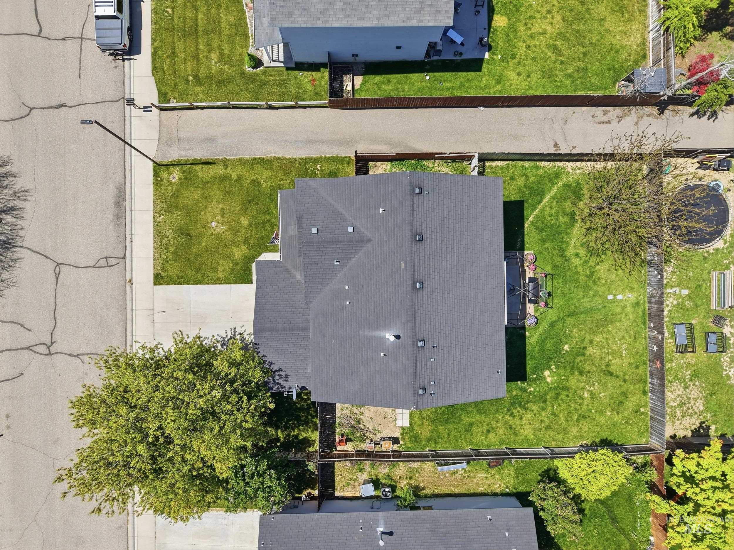 3700 E Sandyford Ave, Nampa, Idaho 83686, 4 Bedrooms, 2.5 Bathrooms, Residential For Sale, Price $407,500,MLS 98983793