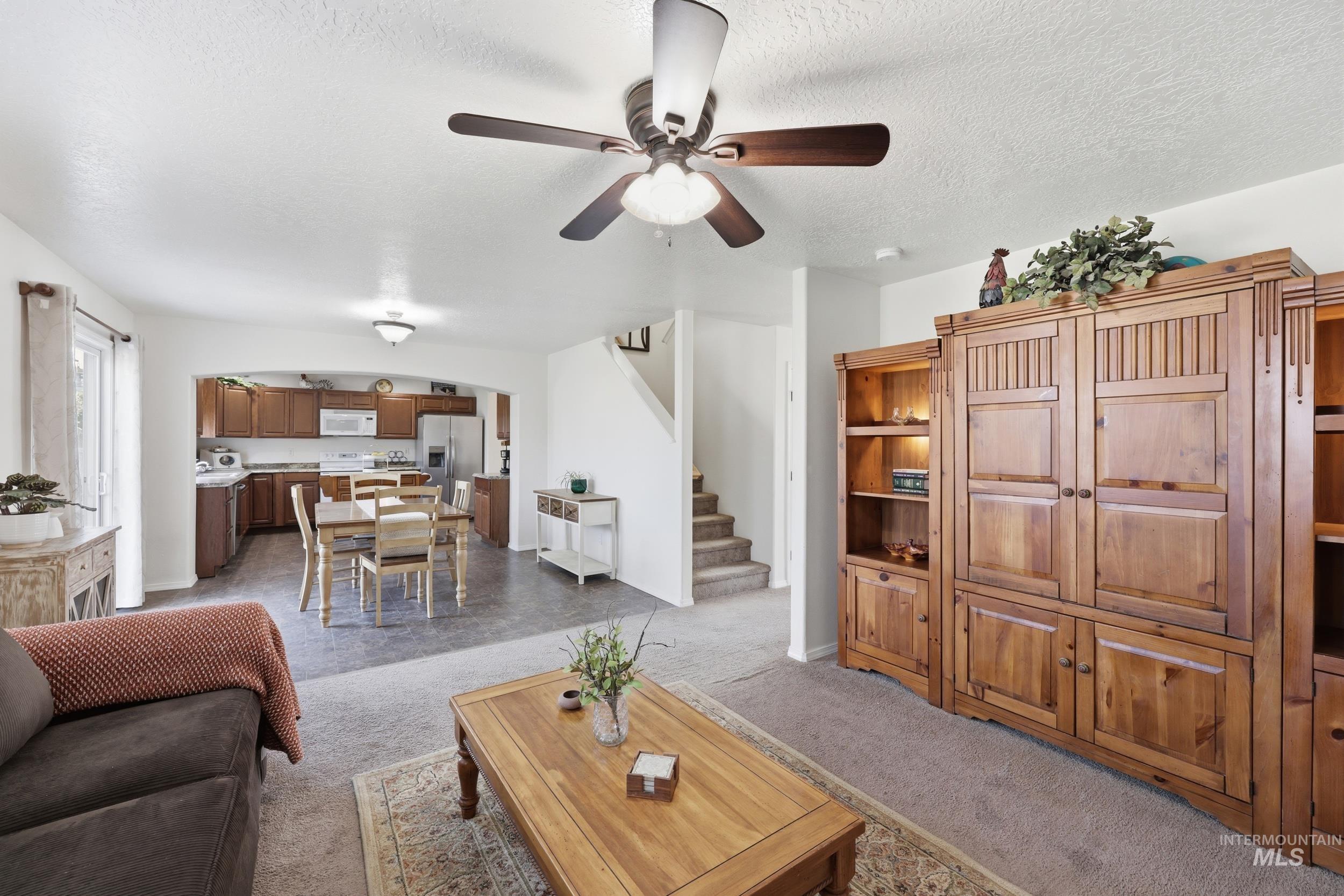 3700 E Sandyford Ave, Nampa, Idaho 83686, 4 Bedrooms, 2.5 Bathrooms, Residential For Sale, Price $407,500,MLS 98983793