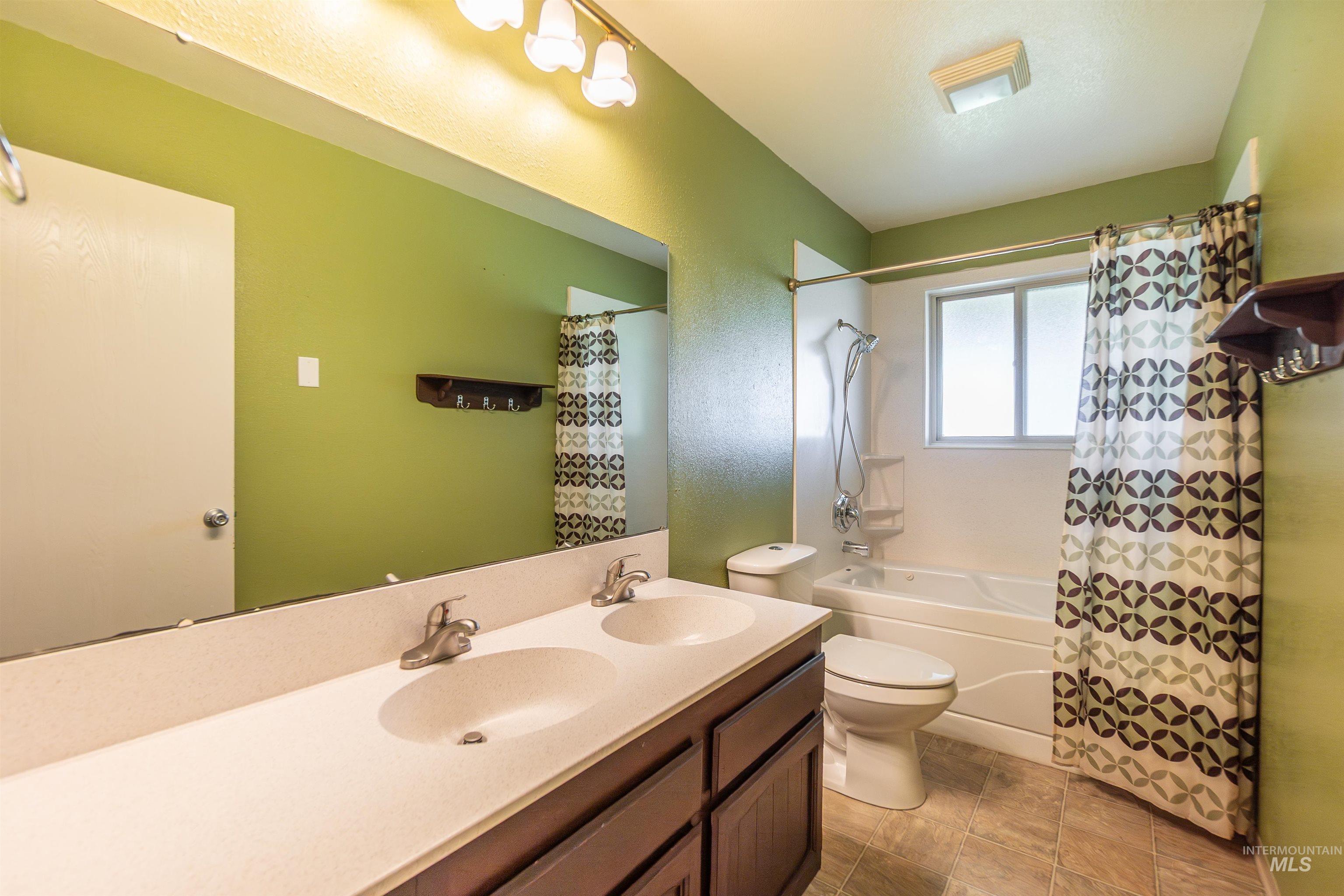 26375 Peckham Rd., Wilder, Idaho 83676, 4 Bedrooms, 2 Bathrooms, Residential For Sale, Price $575,000,MLS 98983795