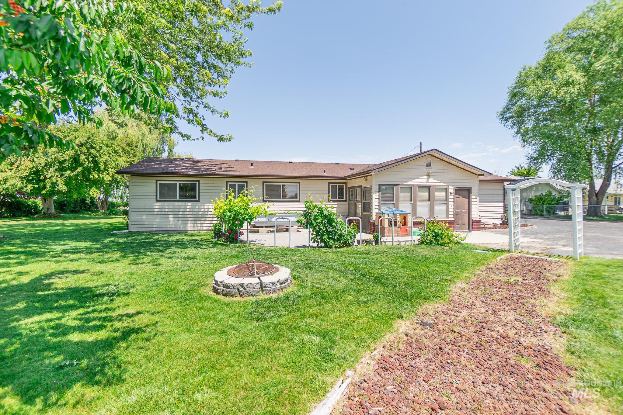 26375 Peckham Rd., Wilder, Idaho 83676, 4 Bedrooms, 2 Bathrooms, Residential For Sale, Price $575,000,MLS 98983795