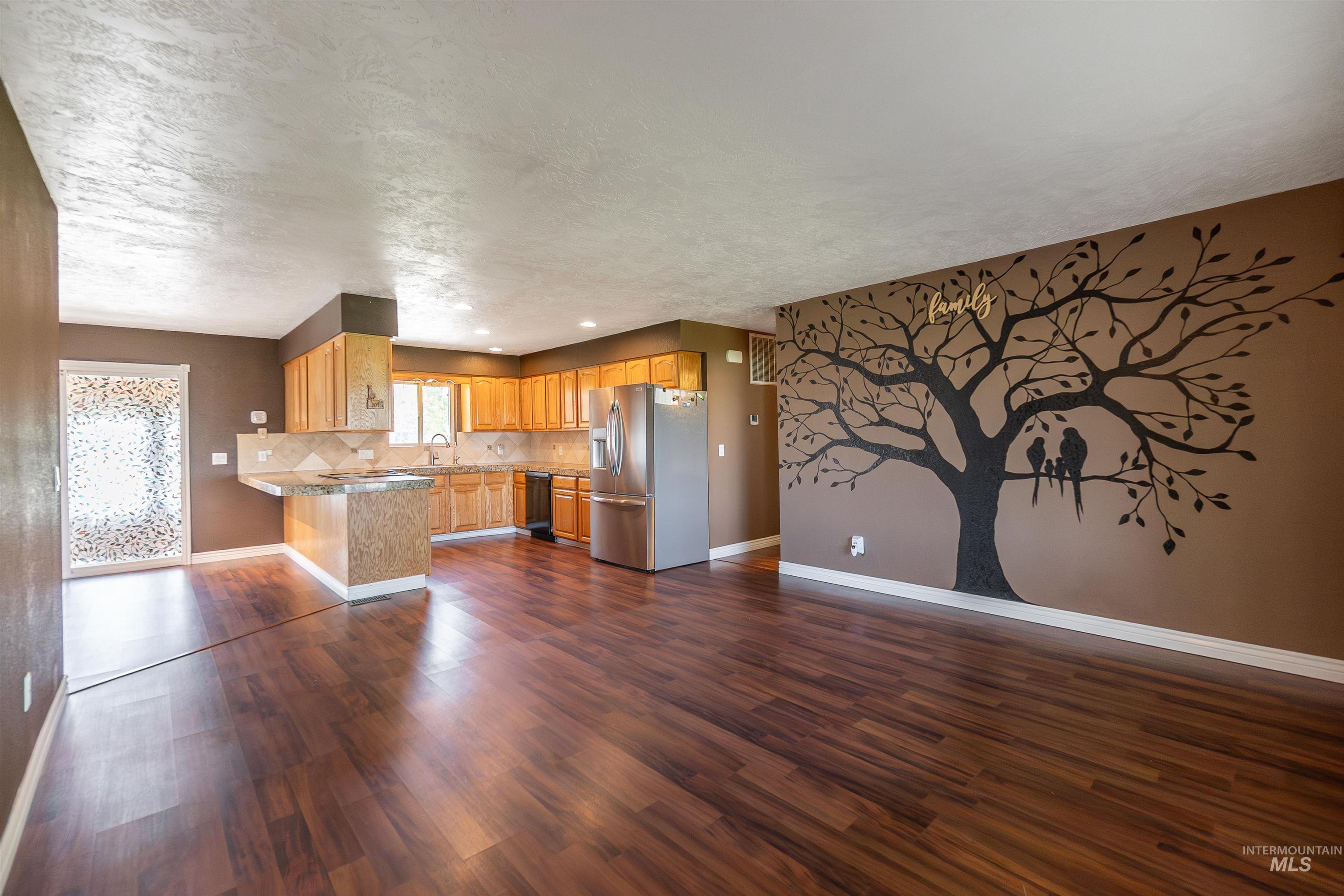 26375 Peckham Rd., Wilder, Idaho 83676, 4 Bedrooms, 2 Bathrooms, Residential For Sale, Price $575,000,MLS 98983795