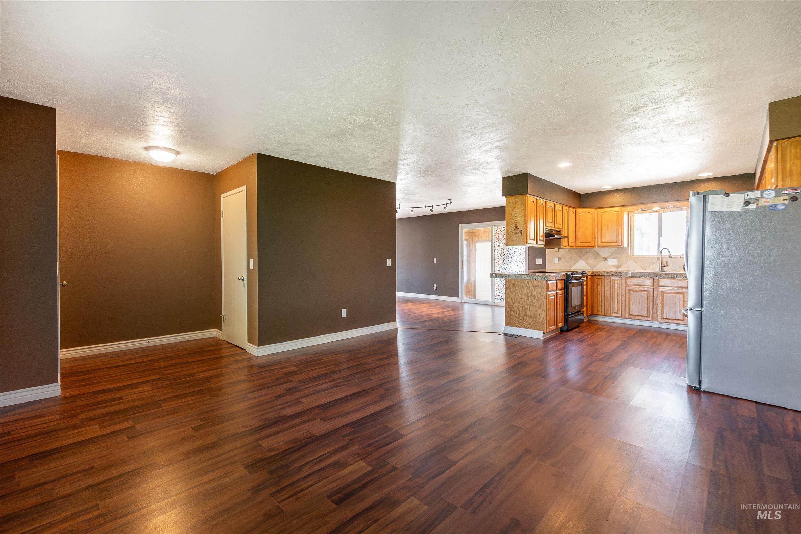 26375 Peckham Rd., Wilder, Idaho 83676, 4 Bedrooms, 2 Bathrooms, Residential For Sale, Price $575,000,MLS 98983795
