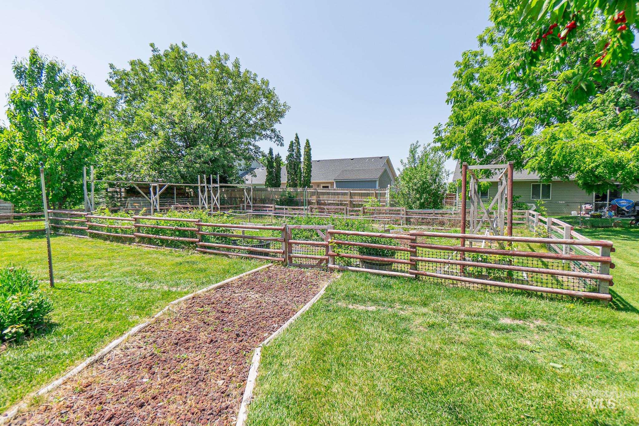 26375 Peckham Rd., Wilder, Idaho 83676, 4 Bedrooms, 2 Bathrooms, Residential For Sale, Price $599,000, 98983795