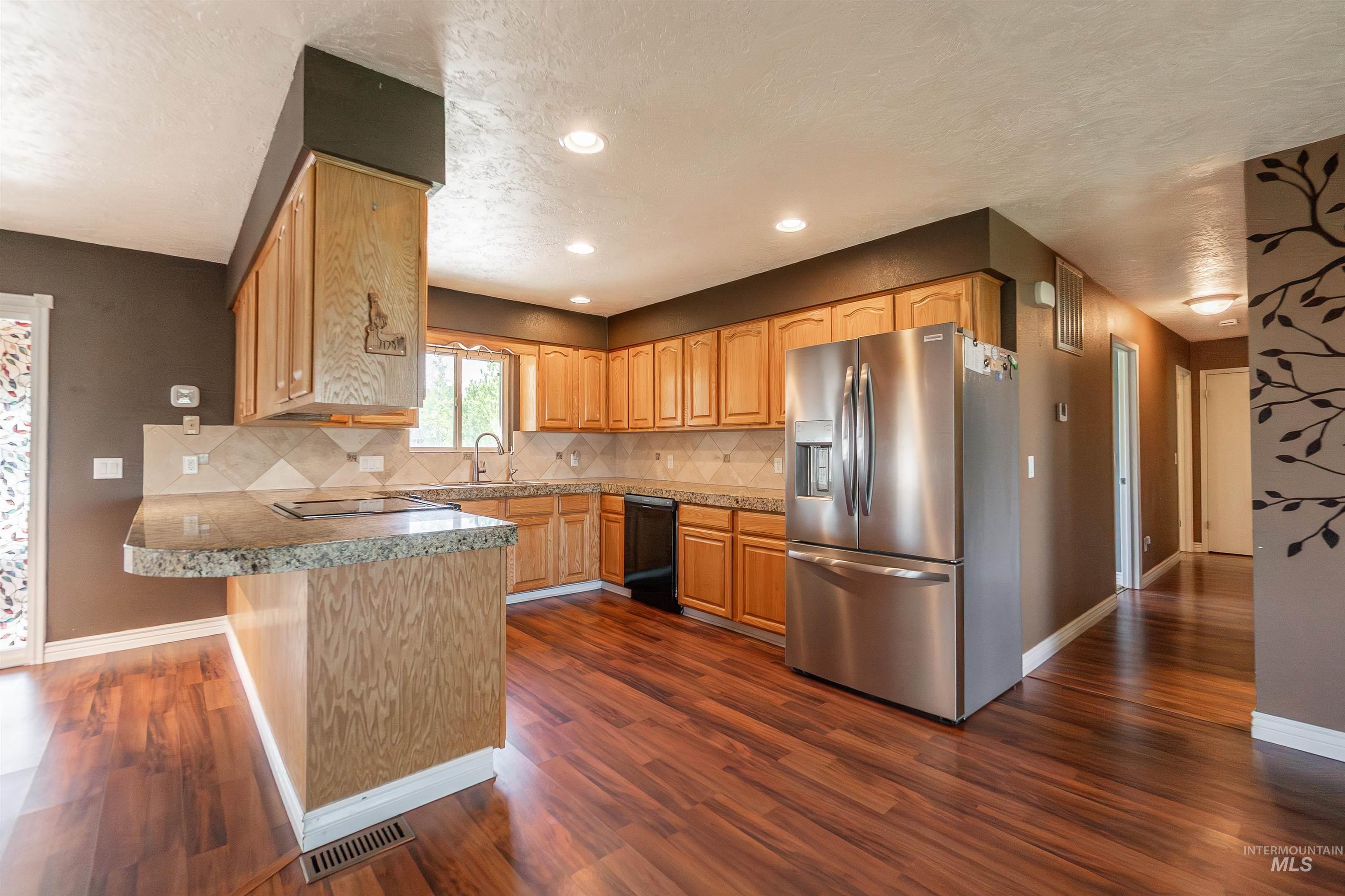 26375 Peckham Rd., Wilder, Idaho 83676, 4 Bedrooms, 2 Bathrooms, Residential For Sale, Price $575,000,MLS 98983795