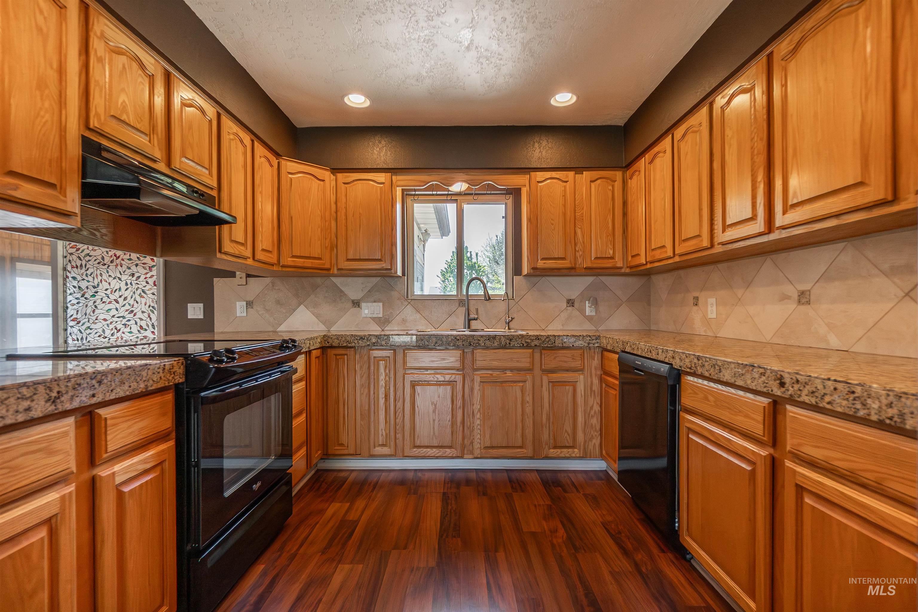 26375 Peckham Rd., Wilder, Idaho 83676, 4 Bedrooms, 2 Bathrooms, Residential For Sale, Price $575,000,MLS 98983795
