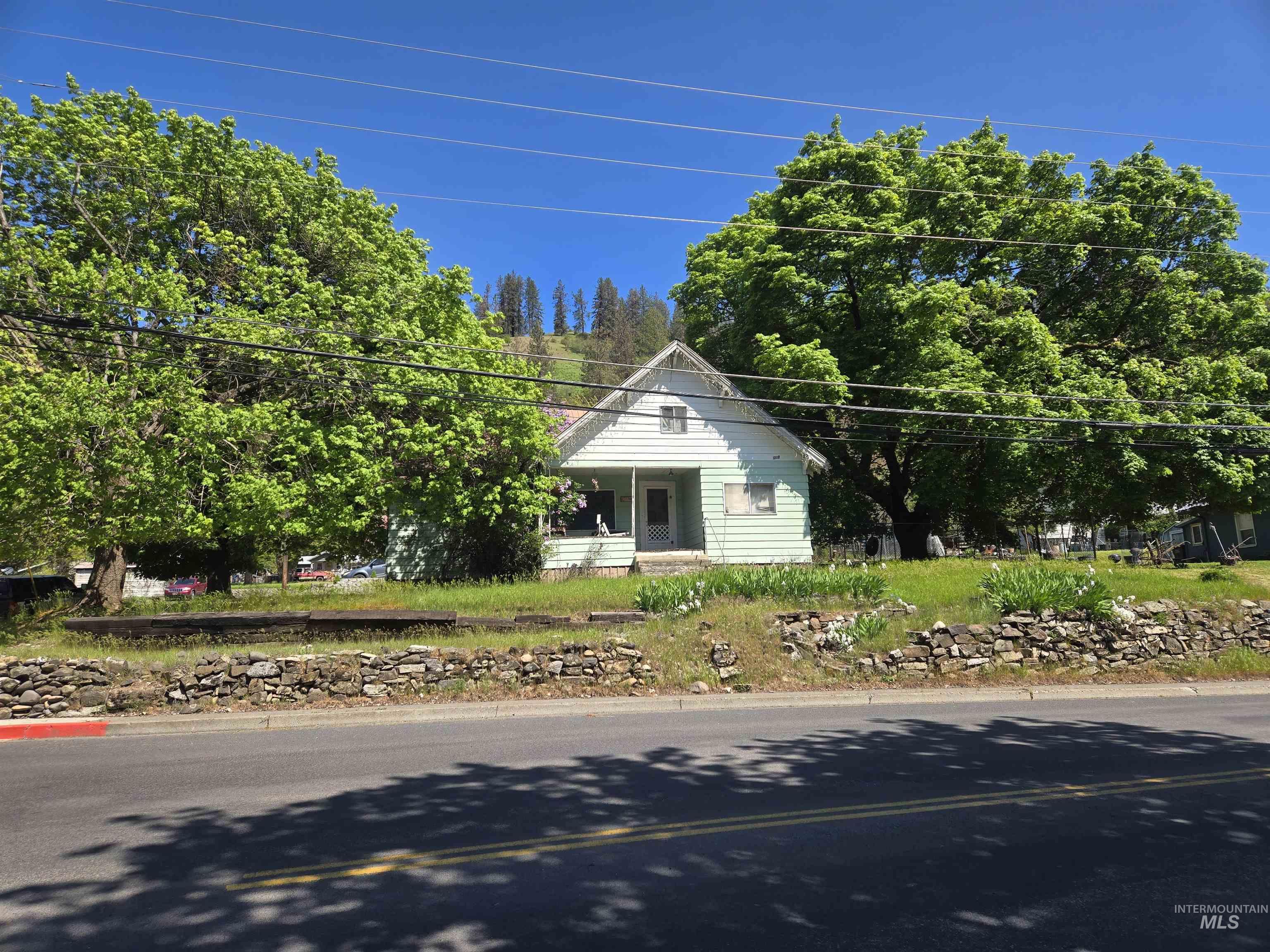 1202 Michigan Ave, Orofino, Idaho 83544, 3 Bedrooms, 1 Bathroom, Residential For Sale, Price $139,900,MLS 98983796