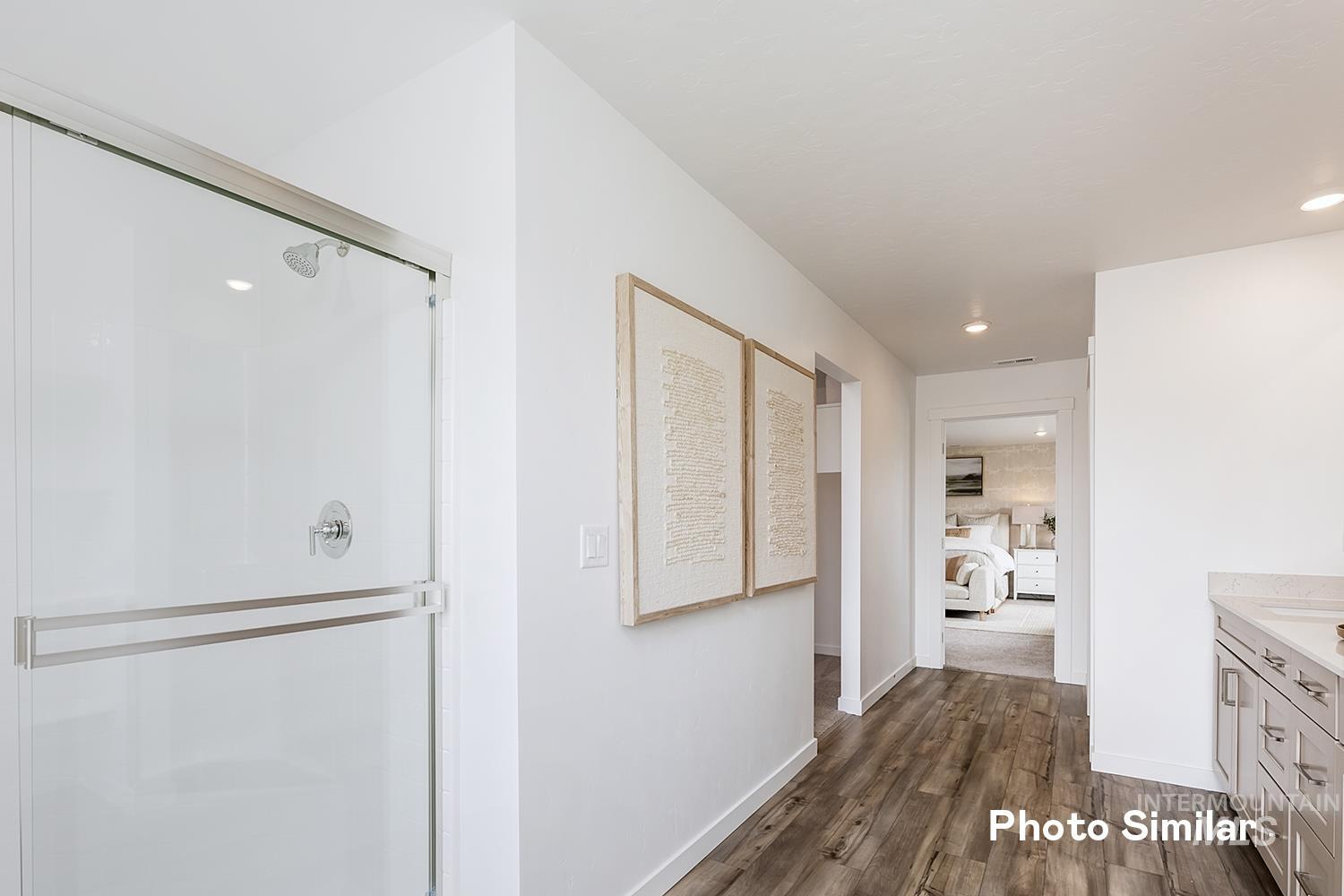 8957 W Inspirado St, Meridian, Idaho 83646, 5 Bedrooms, 3 Bathrooms, Residential For Sale, Price $566,900,MLS 98983798