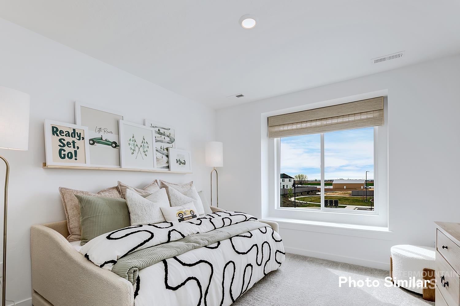 8957 W Inspirado St, Meridian, Idaho 83646, 5 Bedrooms, 3 Bathrooms, Residential For Sale, Price $566,900,MLS 98983798