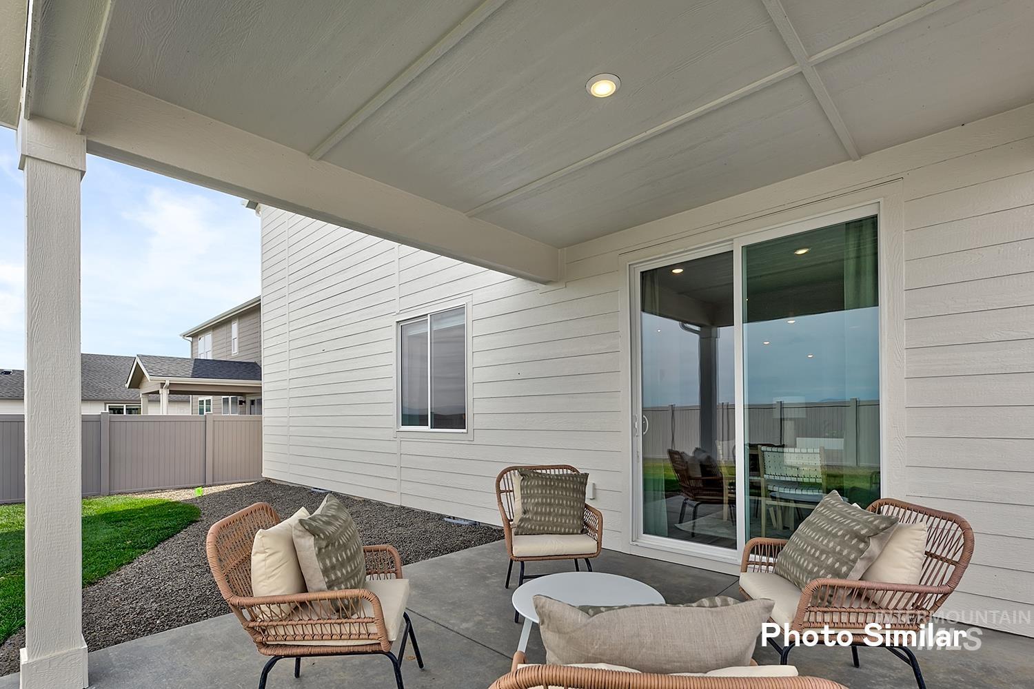 8957 W Inspirado St, Meridian, Idaho 83646, 5 Bedrooms, 3 Bathrooms, Residential For Sale, Price $566,900,MLS 98983798