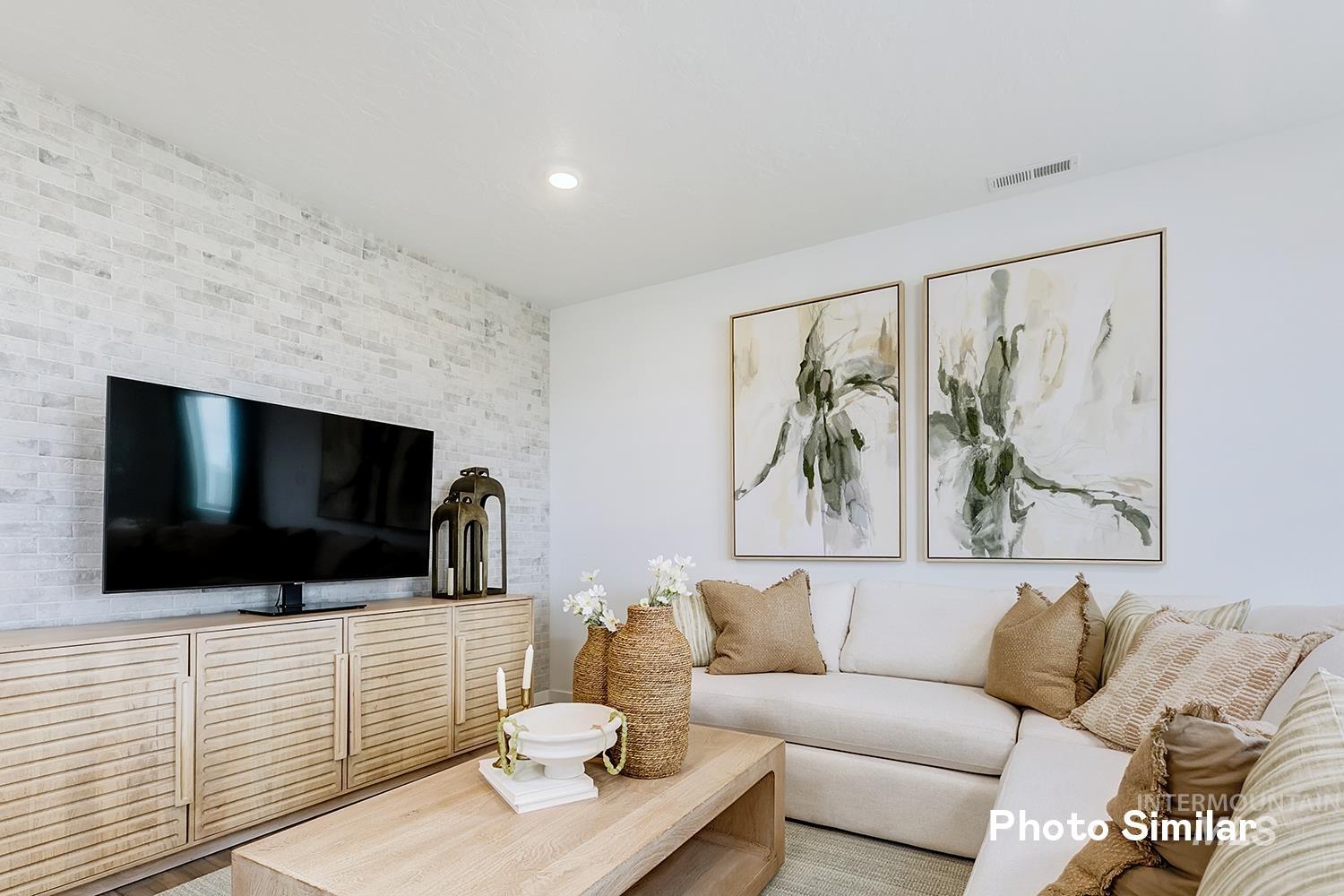 8957 W Inspirado St, Meridian, Idaho 83646, 5 Bedrooms, 3 Bathrooms, Residential For Sale, Price $566,900,MLS 98983798