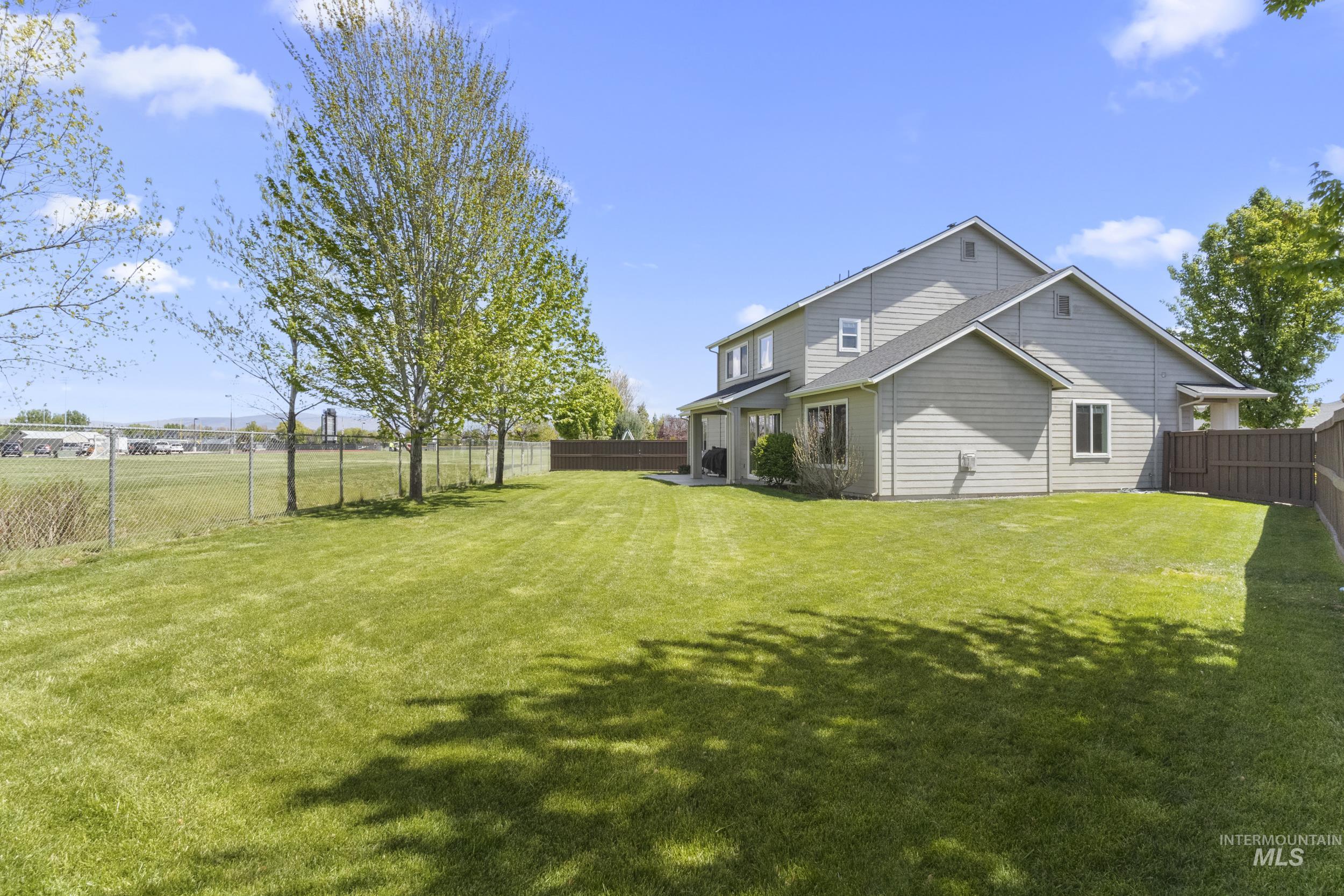 1286 W Laughton Dr, Meridian, Idaho 83646, 5 Bedrooms, 3 Bathrooms, Residential For Sale, Price $749,000,MLS 98983800
