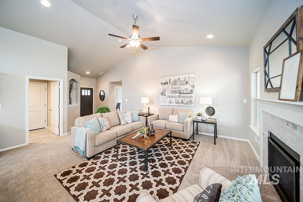 421 N Lone Oak St., Middleton, Idaho 83644, 3 Bedrooms, 2 Bathrooms, Residential For Sale, Price $458,990, 98983801