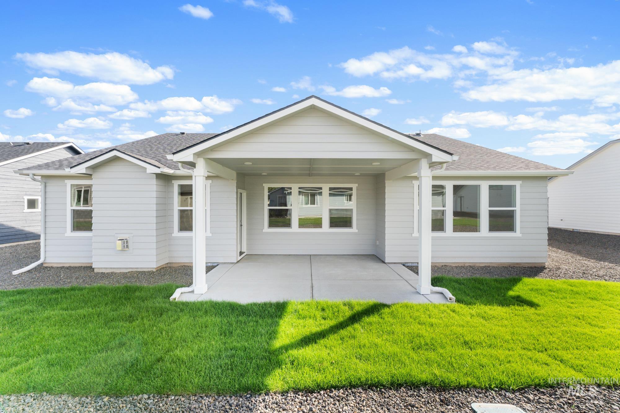 418 Lone Oak St., Middleton, Idaho 83644, 4 Bedrooms, 2 Bathrooms, Residential For Sale, Price $489,990,MLS 98983802