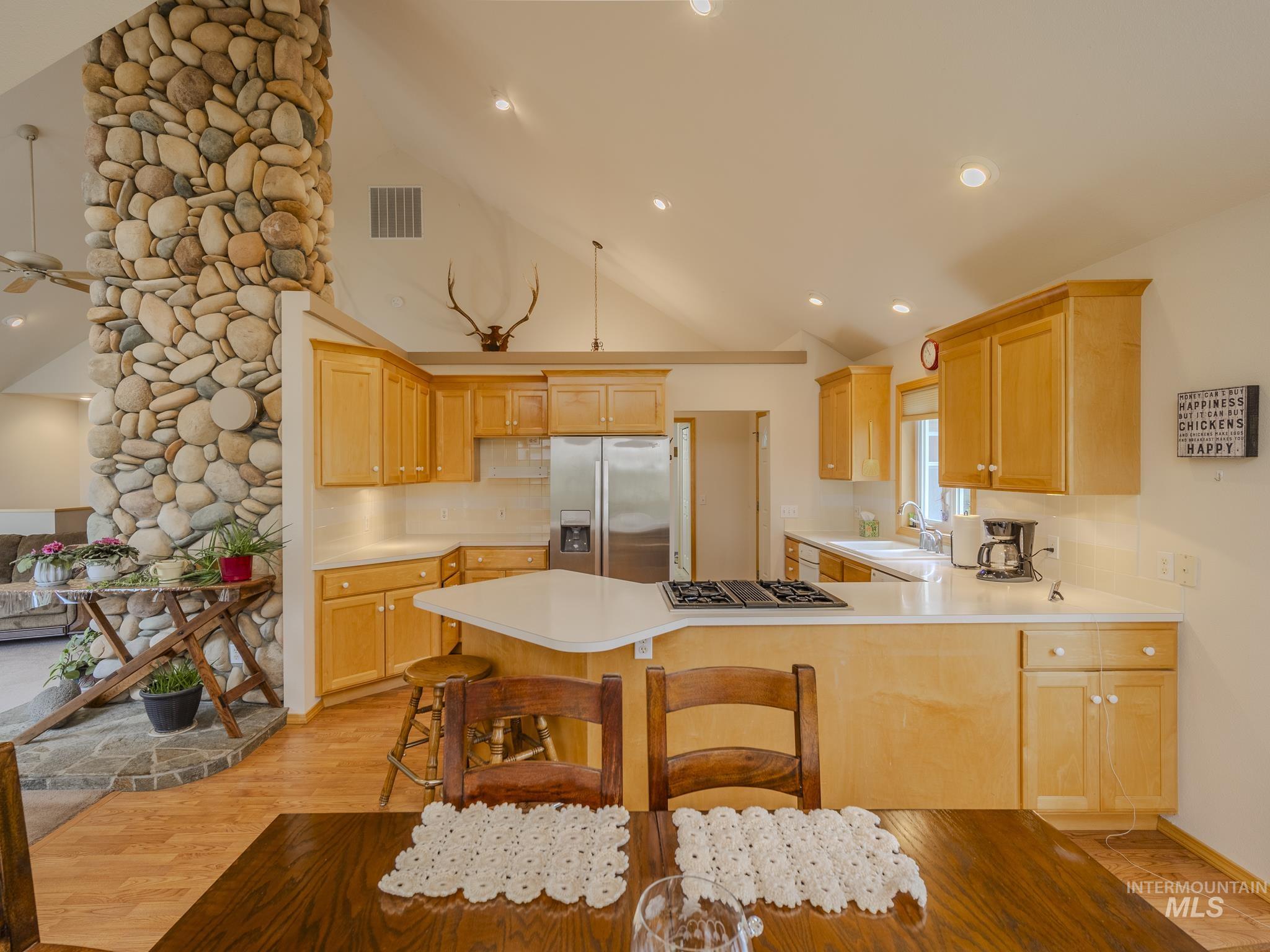 160 Buckhorn Road, White Bird, Idaho 83554, 3 Bedrooms, 3 Bathrooms, Residential For Sale, Price $629,000, 98983803