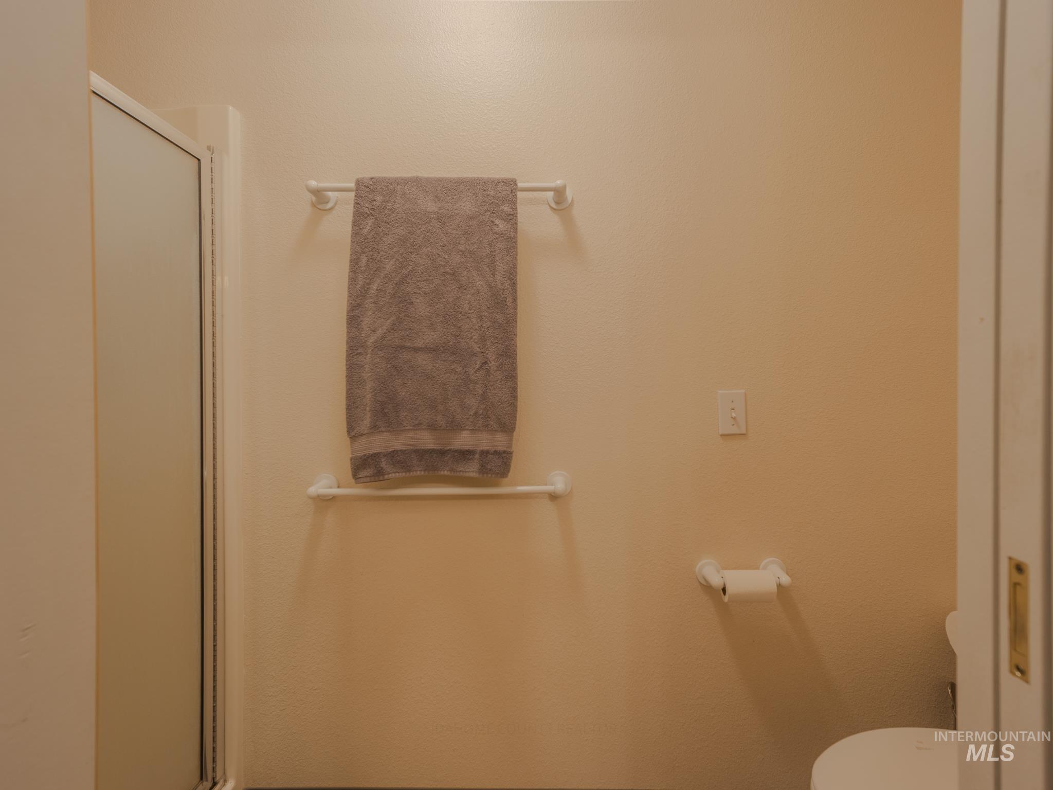 160 Buckhorn Road, White Bird, Idaho 83554, 3 Bedrooms, 3 Bathrooms, Residential For Sale, Price $629,000, 98983803