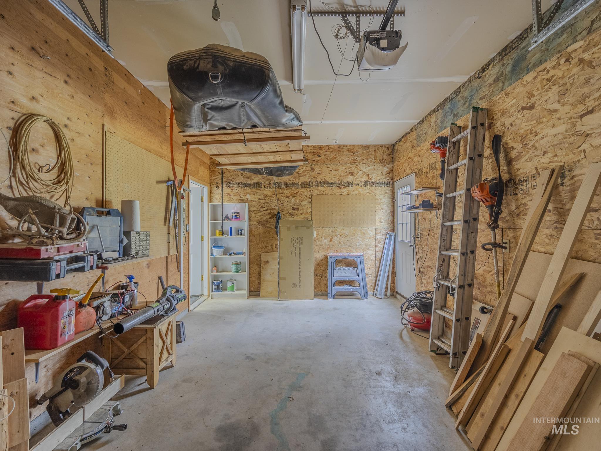 160 Buckhorn Road, White Bird, Idaho 83554, 3 Bedrooms, 3 Bathrooms, Residential For Sale, Price $629,000, 98983803