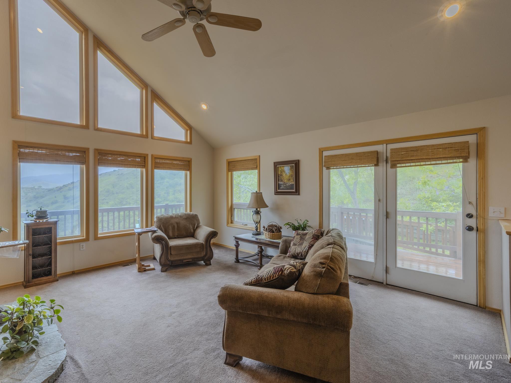 160 Buckhorn Road, White Bird, Idaho 83554, 3 Bedrooms, 3 Bathrooms, Residential For Sale, Price $629,000, 98983803