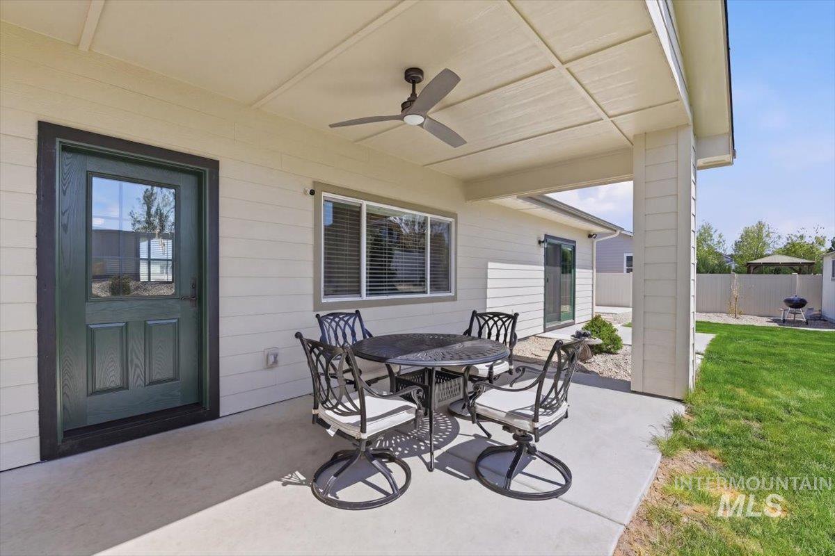 12649 S Transport Way, Nampa, Idaho 83686, 3 Bedrooms, 2 Bathrooms, Residential For Sale, Price $575,000, 98983804