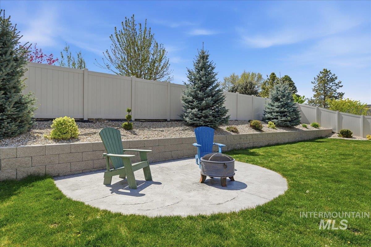 12649 S Transport Way, Nampa, Idaho 83686, 3 Bedrooms, 2 Bathrooms, Residential For Sale, Price $575,000, 98983804