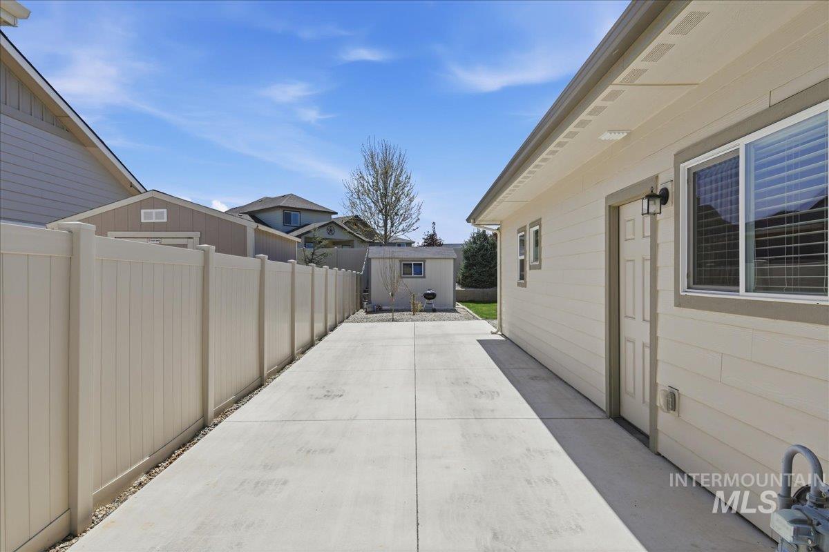 12649 S Transport Way, Nampa, Idaho 83686, 3 Bedrooms, 2 Bathrooms, Residential For Sale, Price $575,000, 98983804