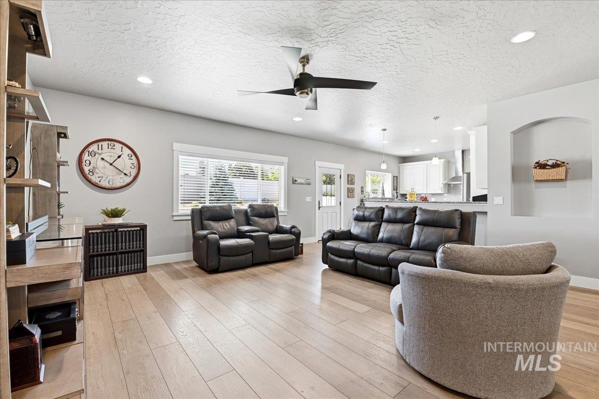 12649 S Transport Way, Nampa, Idaho 83686, 3 Bedrooms, 2 Bathrooms, Residential For Sale, Price $575,000, 98983804