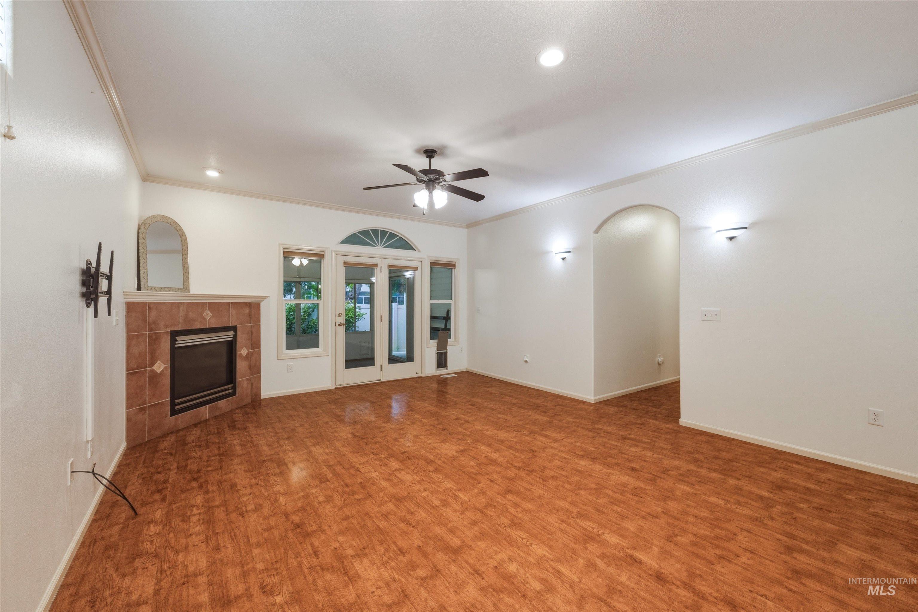 1239 N Victor Way, Meridian, Idaho 83642, 2 Bedrooms, 2 Bathrooms, Residential For Sale, Price $399,999,MLS 98983805