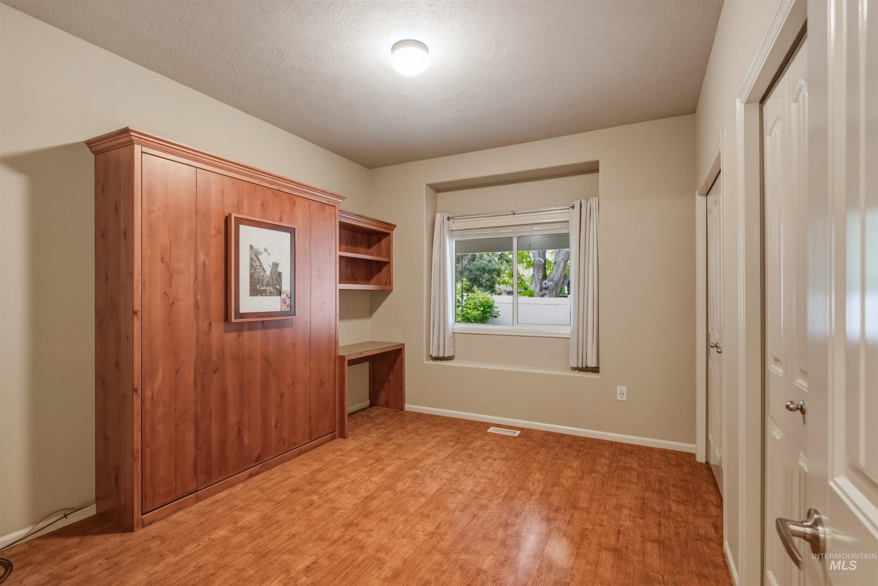 1239 N Victor Way, Meridian, Idaho 83642, 2 Bedrooms, 2 Bathrooms, Residential For Sale, Price $399,999,MLS 98983805