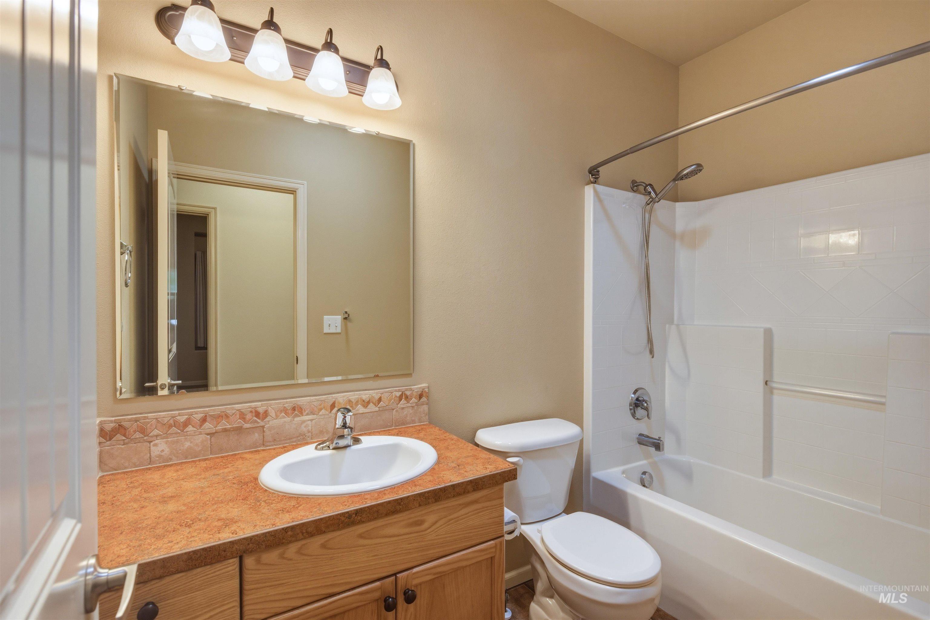 1239 N Victor Way, Meridian, Idaho 83642, 2 Bedrooms, 2 Bathrooms, Residential For Sale, Price $399,999,MLS 98983805