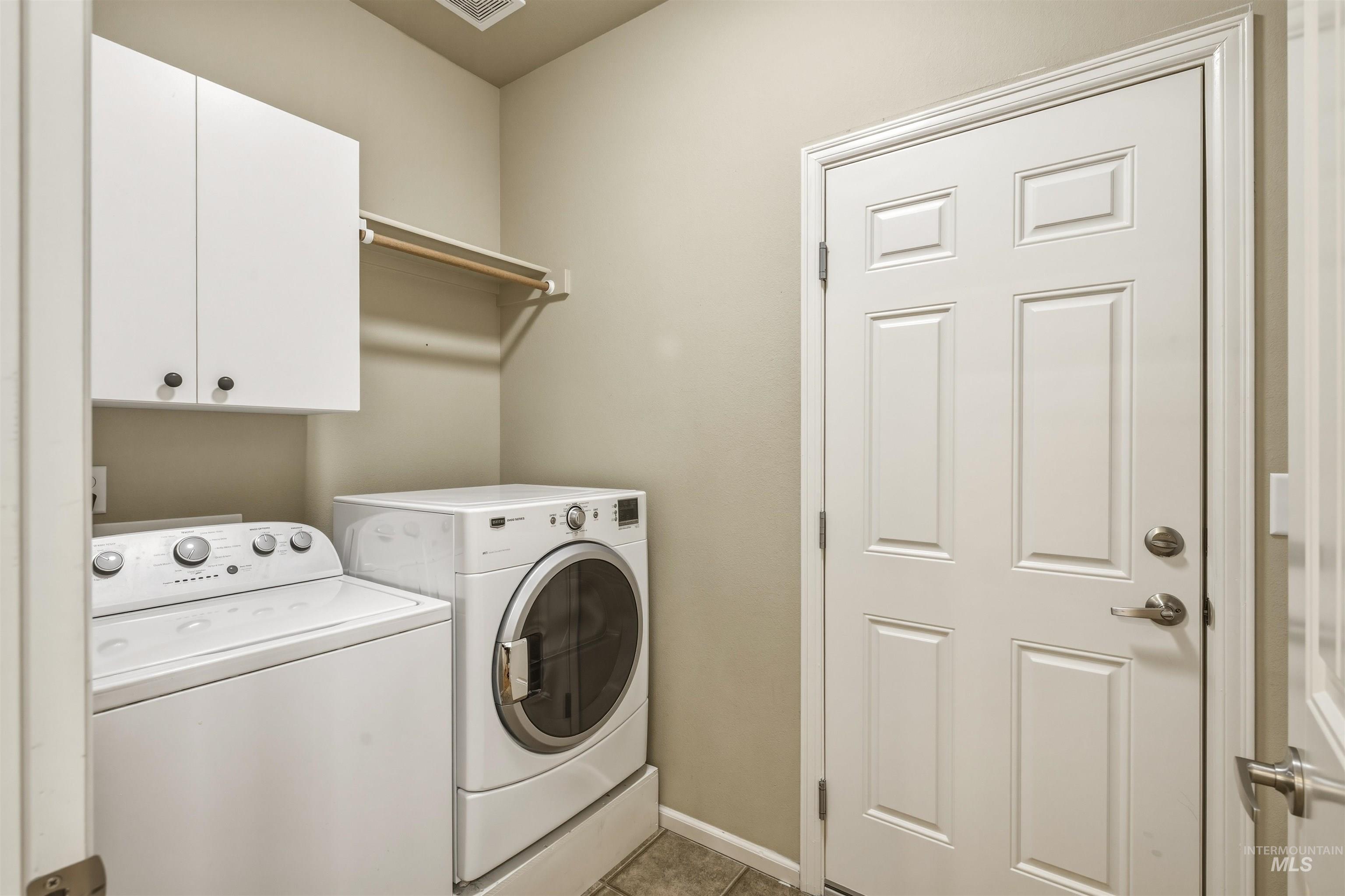 1239 N Victor Way, Meridian, Idaho 83642, 2 Bedrooms, 2 Bathrooms, Residential For Sale, Price $399,999,MLS 98983805