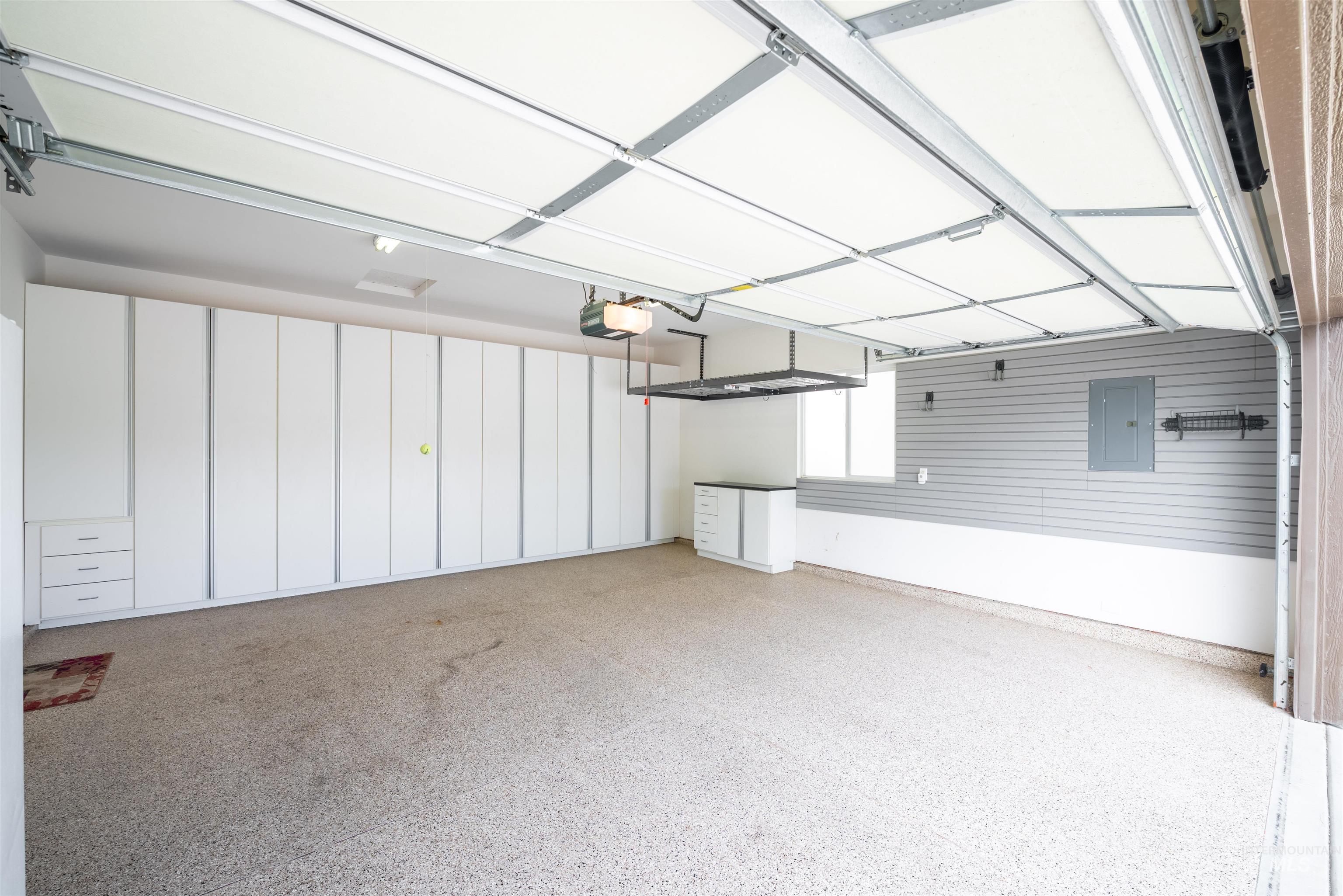 1239 N Victor Way, Meridian, Idaho 83642, 2 Bedrooms, 2 Bathrooms, Residential For Sale, Price $399,999,MLS 98983805