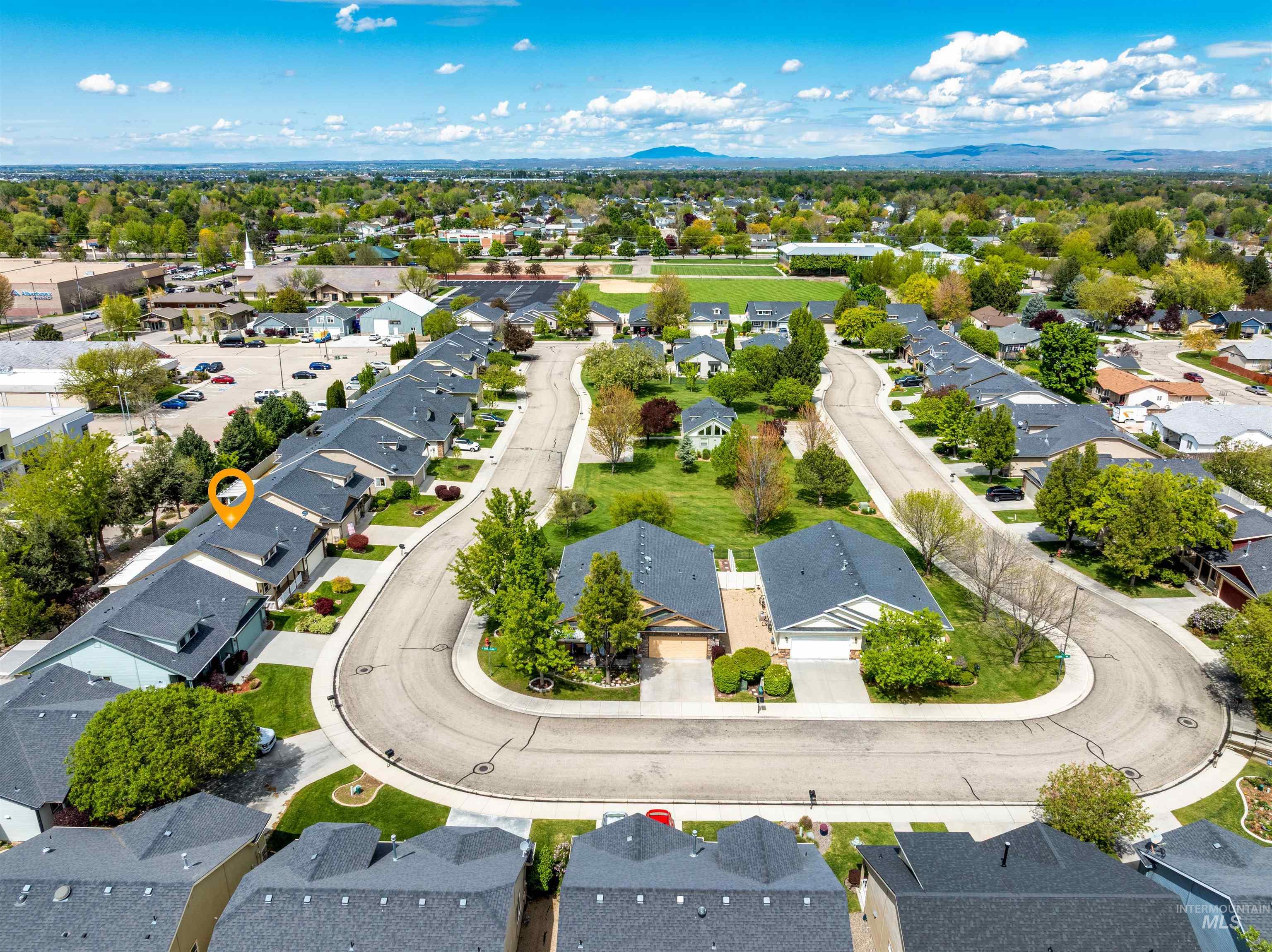 1239 N Victor Way, Meridian, Idaho 83642, 2 Bedrooms, 2 Bathrooms, Residential For Sale, Price $399,999,MLS 98983805