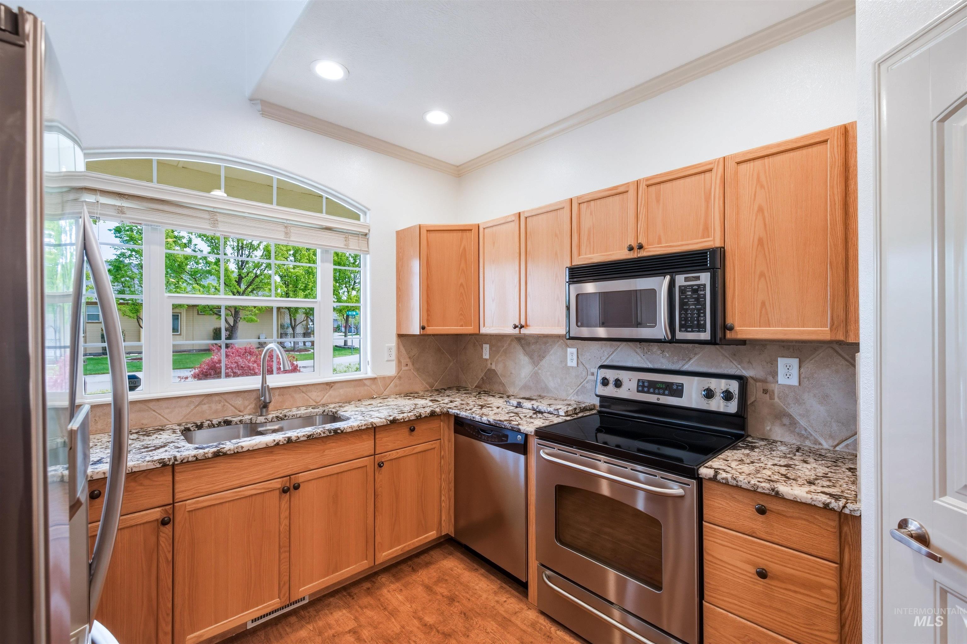 1239 N Victor Way, Meridian, Idaho 83642, 2 Bedrooms, 2 Bathrooms, Residential For Sale, Price $399,999,MLS 98983805