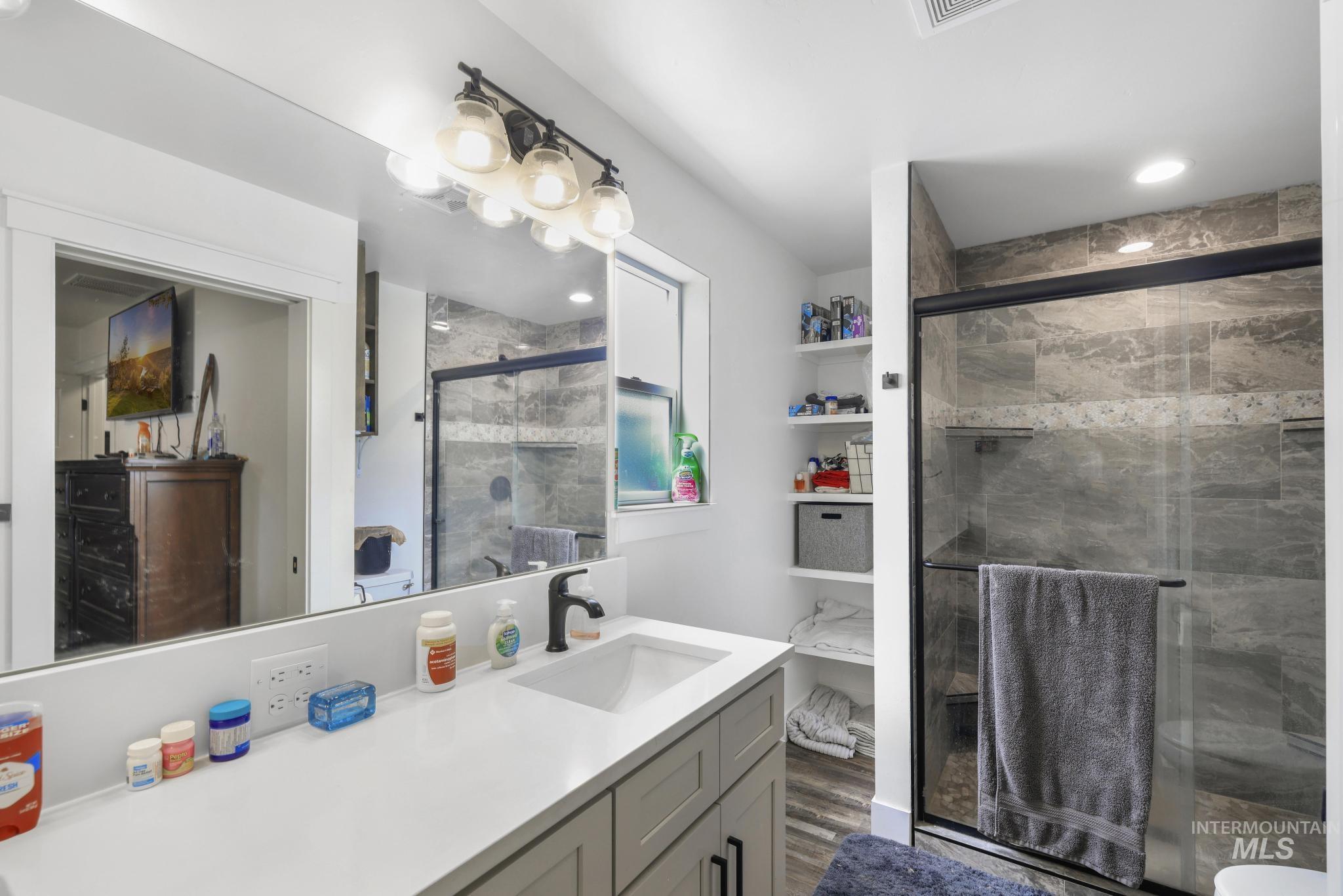 498 Jesse Ave, Twin Falls, Idaho 83301, 4 Bedrooms, 2 Bathrooms, Residential For Sale, Price $419,900, 98983806