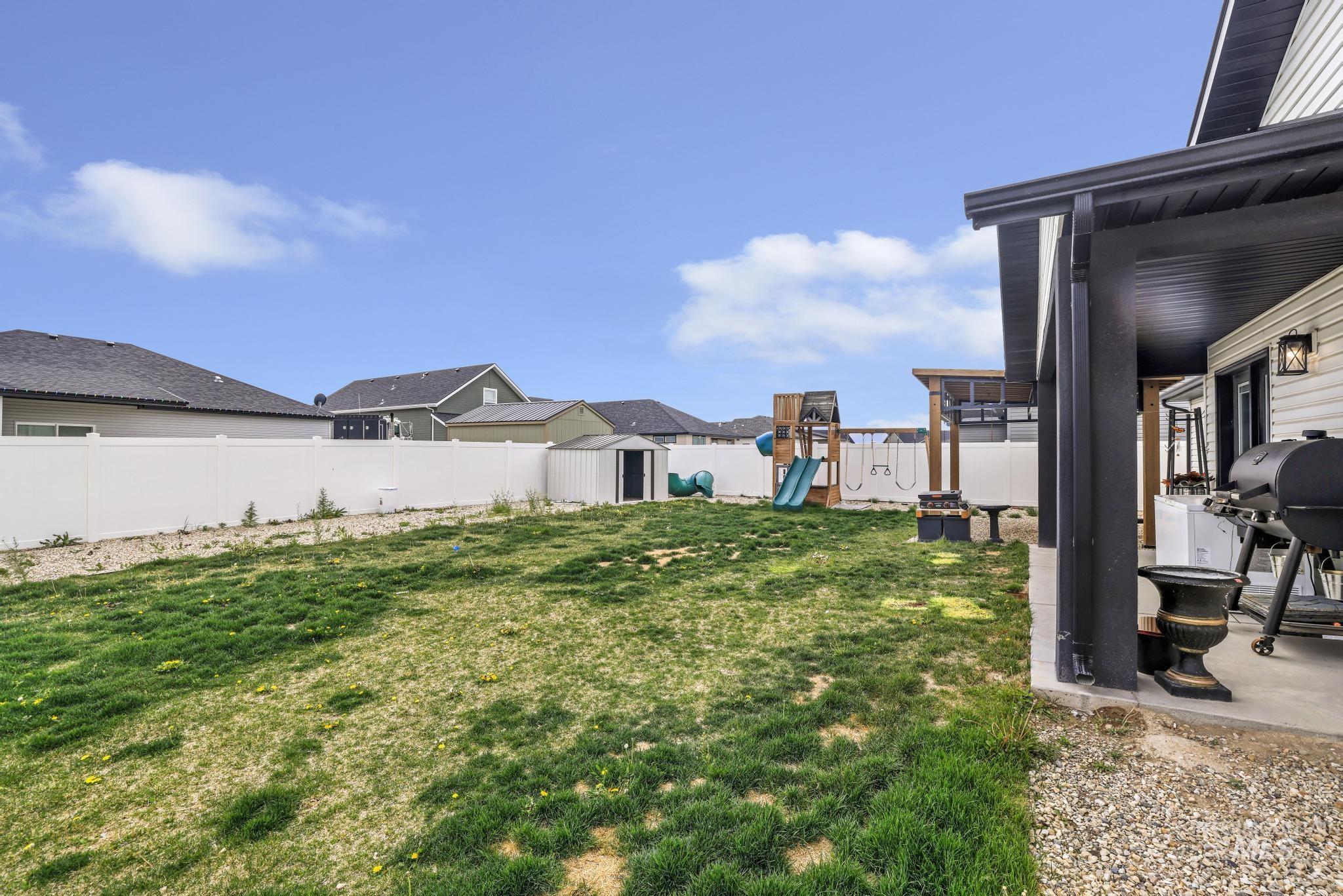 498 Jesse Ave, Twin Falls, Idaho 83301, 4 Bedrooms, 2 Bathrooms, Residential For Sale, Price $419,900, 98983806