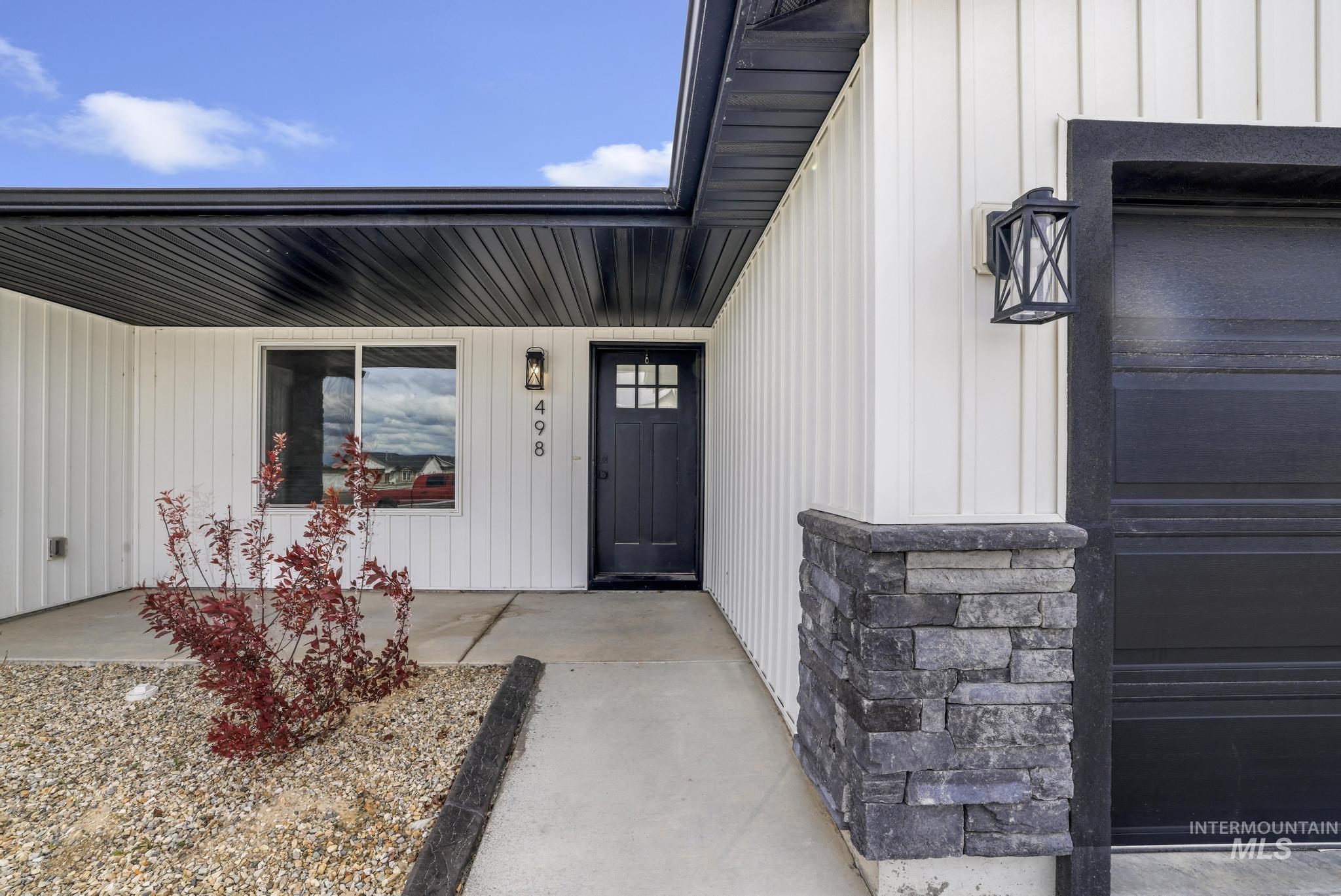 498 Jesse Ave, Twin Falls, Idaho 83301, 4 Bedrooms, 2 Bathrooms, Residential For Sale, Price $419,900, 98983806