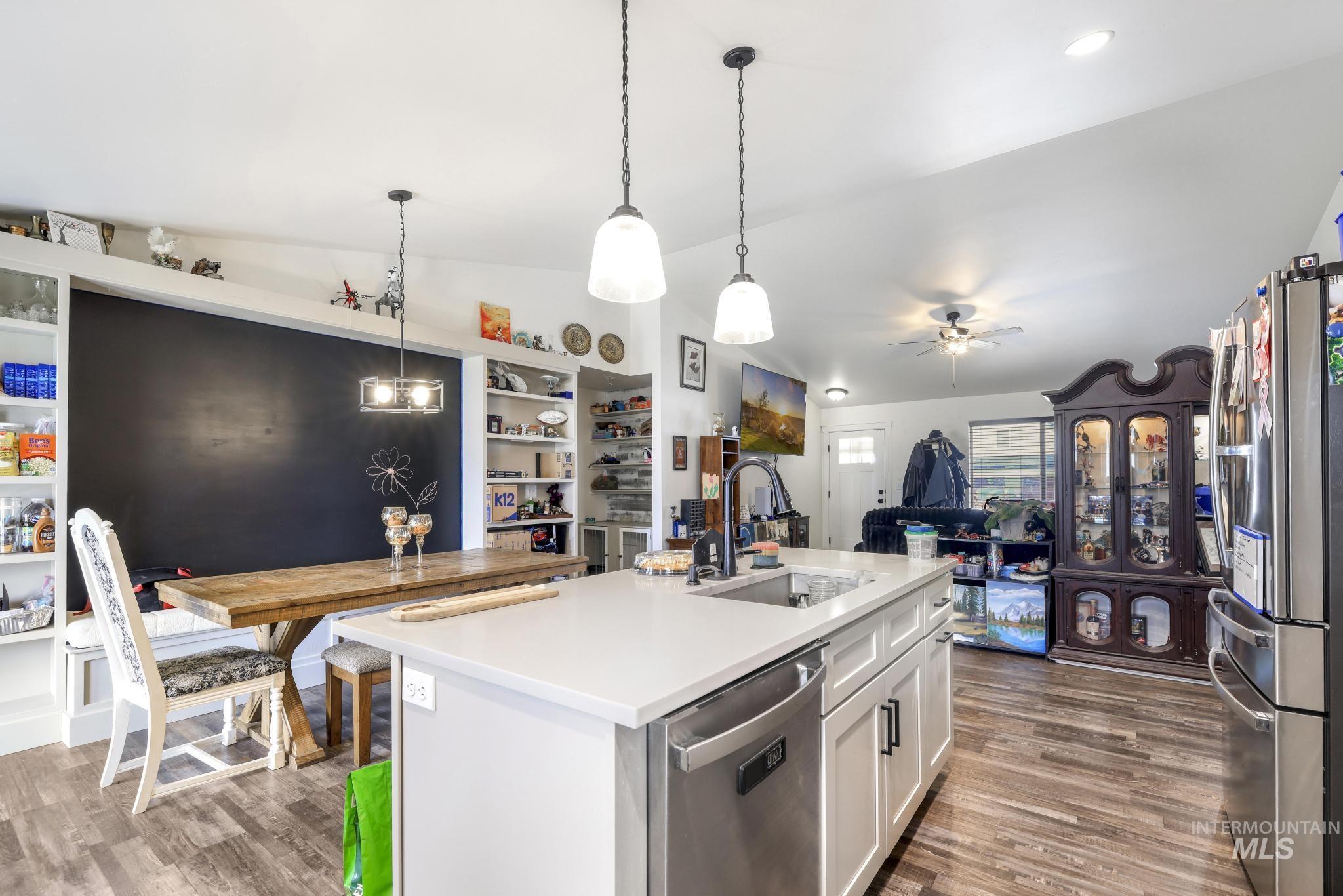 498 Jesse Ave, Twin Falls, Idaho 83301, 4 Bedrooms, 2 Bathrooms, Residential For Sale, Price $419,900, 98983806