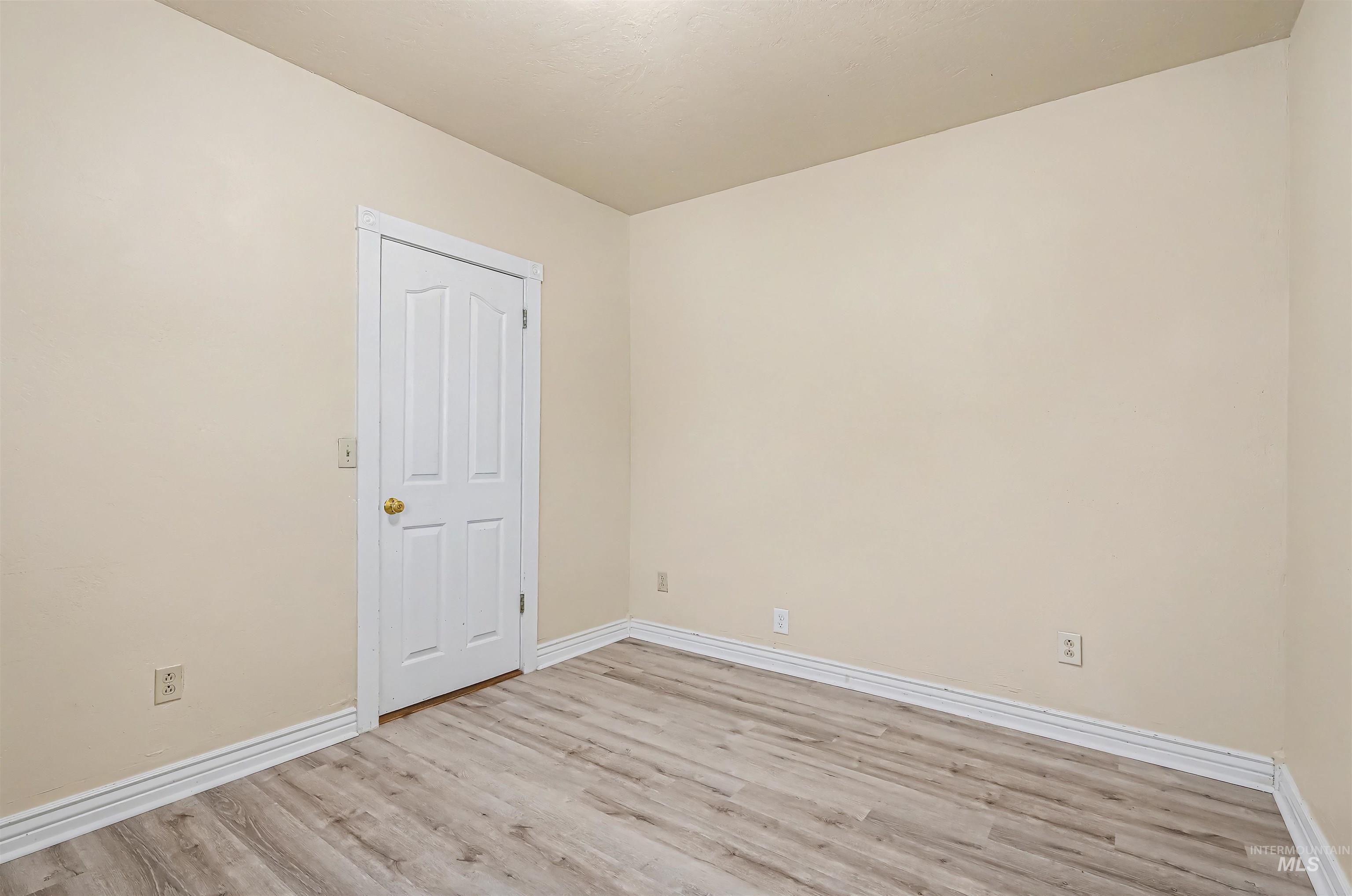 315 S 7th Ave, Nampa, Idaho 83651, 7 Rooms, Business/Commercial For Sale, Price $524,900, 98983811