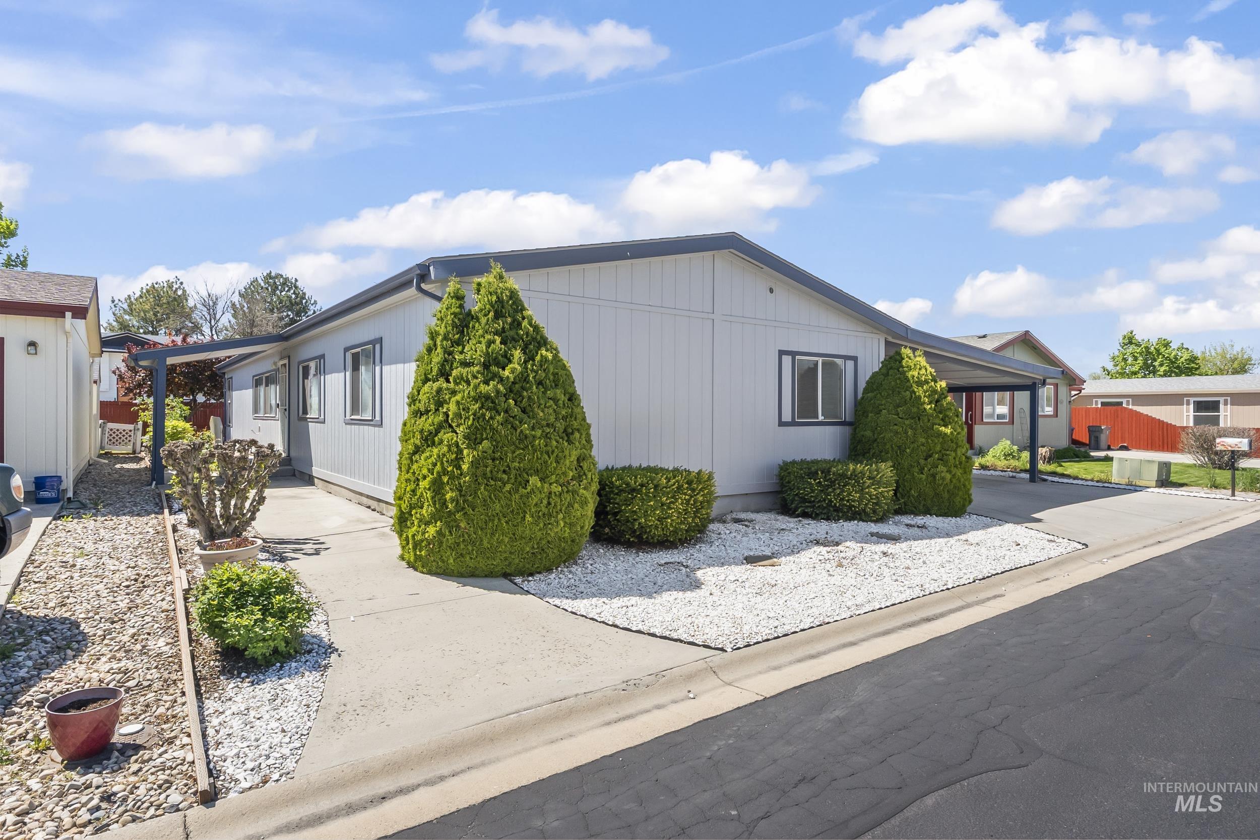 2714 Gold Harbor Dr, Caldwell, Idaho 83605, 3 Bedrooms, 2 Bathrooms, Residential For Sale, Price $255,000, 98983813