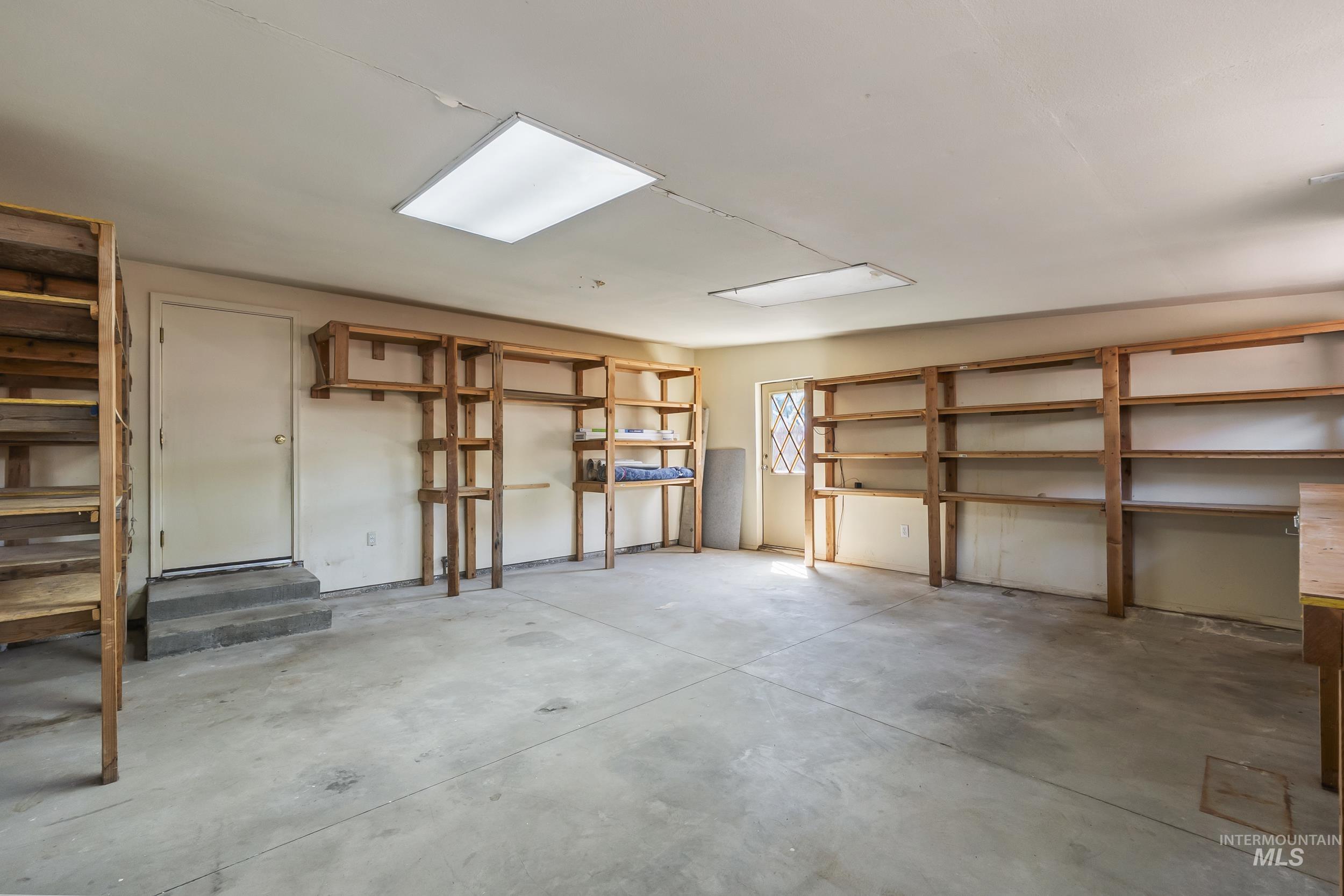 2714 Gold Harbor Dr, Caldwell, Idaho 83605, 3 Bedrooms, 2 Bathrooms, Residential For Sale, Price $255,000, 98983813