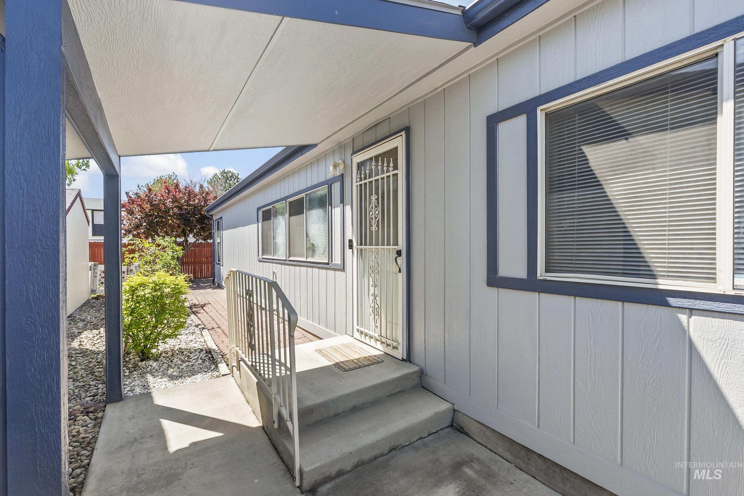 2714 Gold Harbor Dr, Caldwell, Idaho 83605, 3 Bedrooms, 2 Bathrooms, Residential For Sale, Price $255,000, 98983813