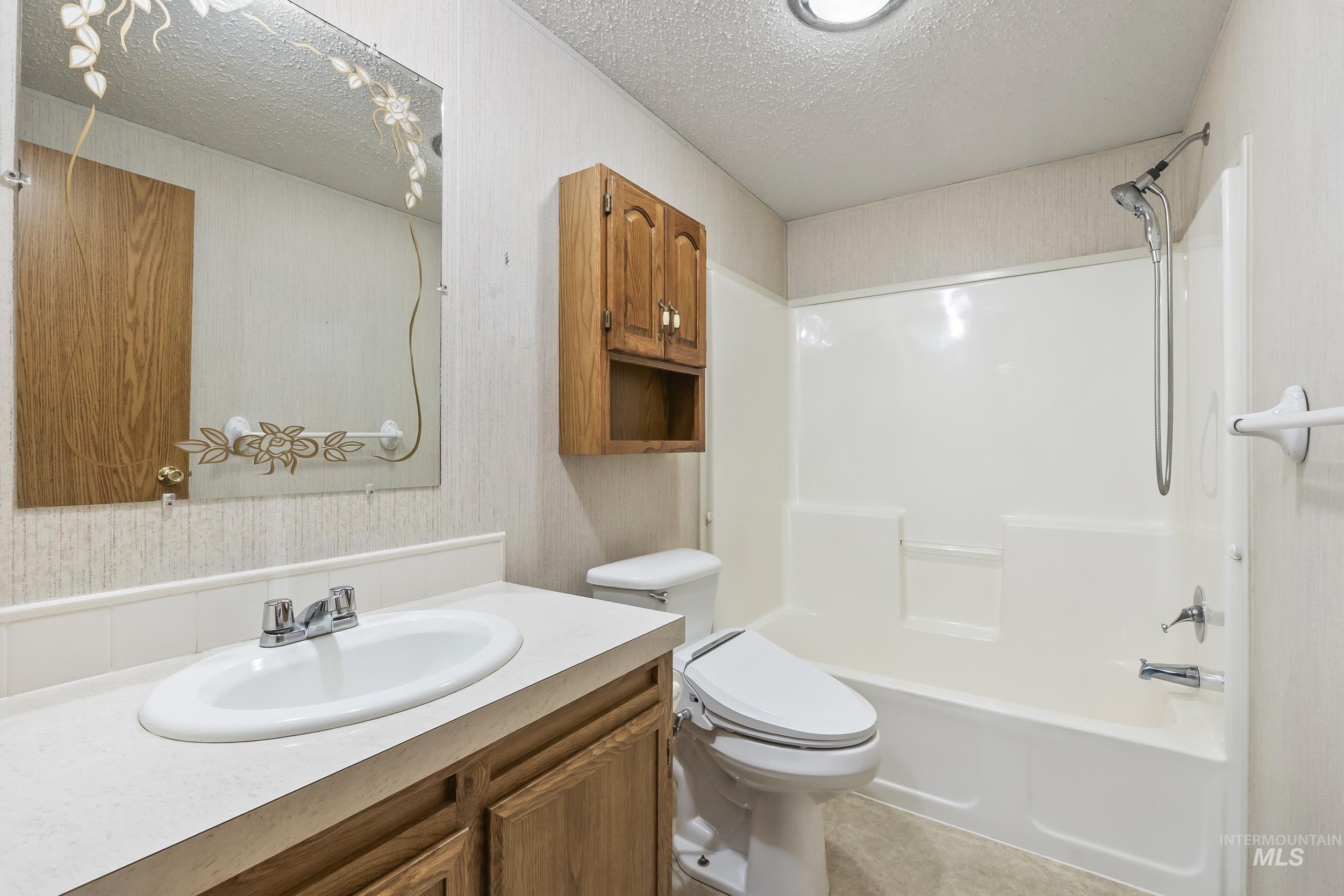 2714 Gold Harbor Dr, Caldwell, Idaho 83605, 3 Bedrooms, 2 Bathrooms, Residential For Sale, Price $255,000, 98983813