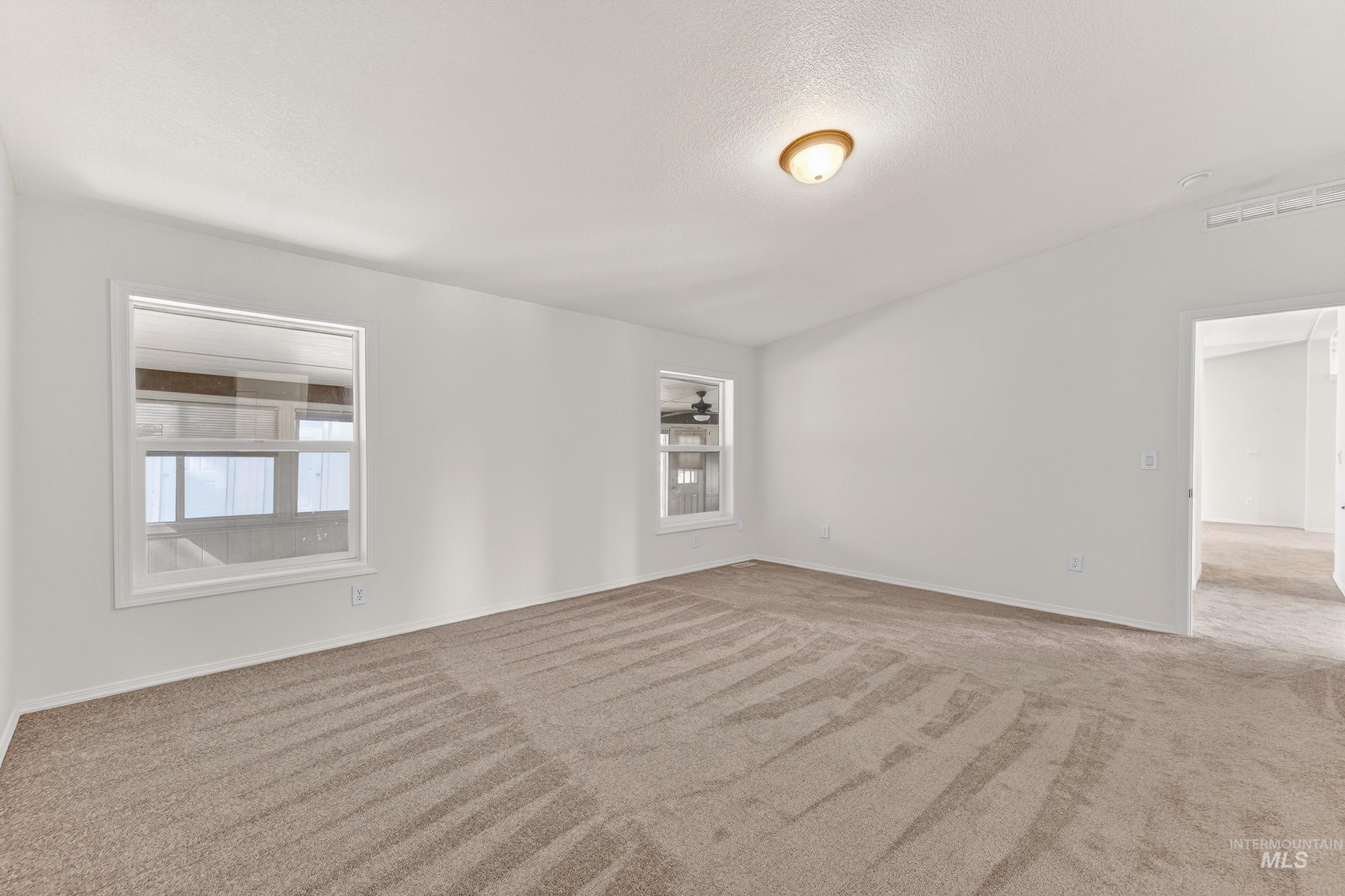 1649 Crown Point Pkwy, Cascade, Idaho 83611, 3 Bedrooms, 2 Bathrooms, Residential For Sale, Price $554,900, 98983815